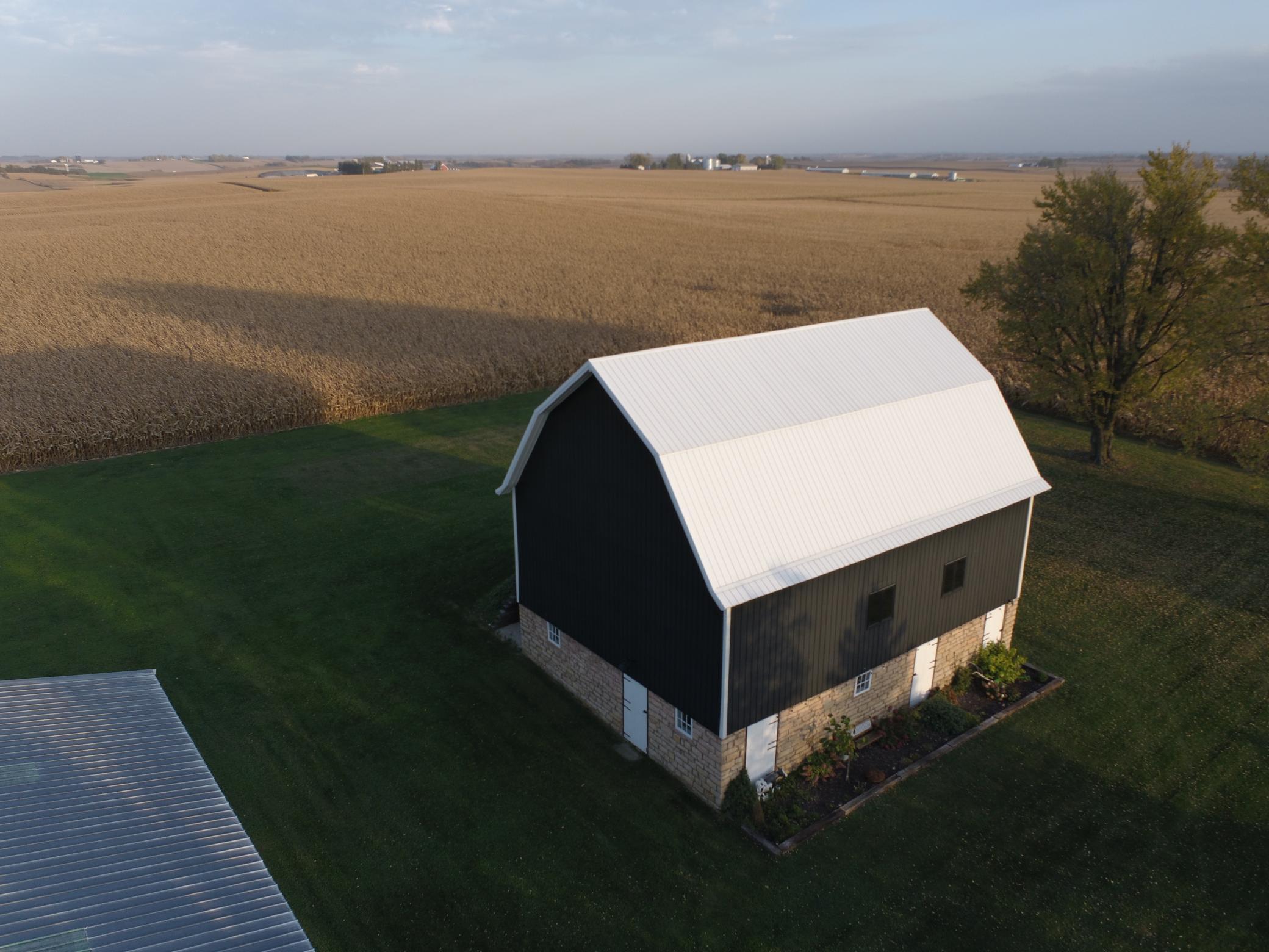 main property photo 45