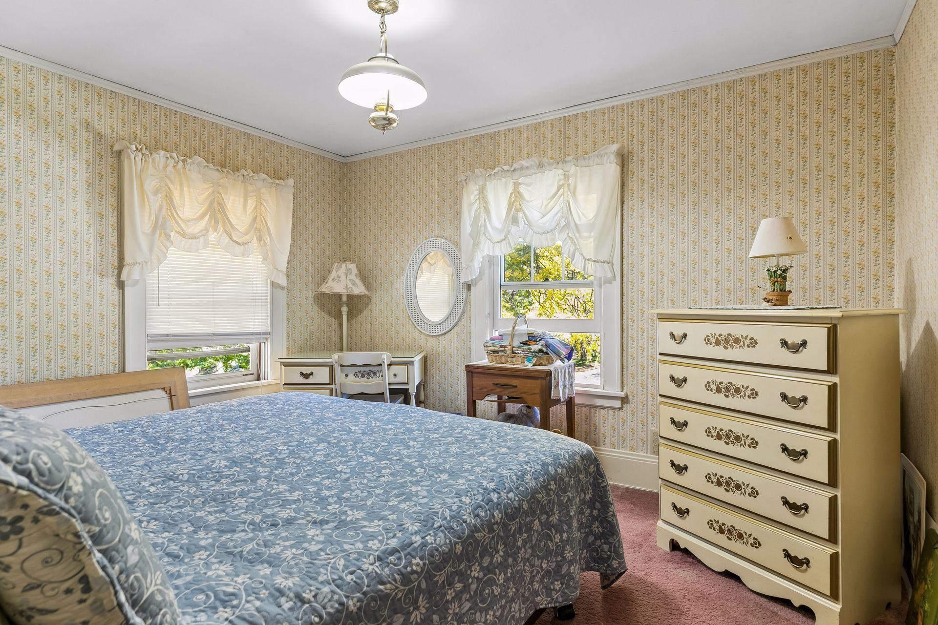 main property photo 28