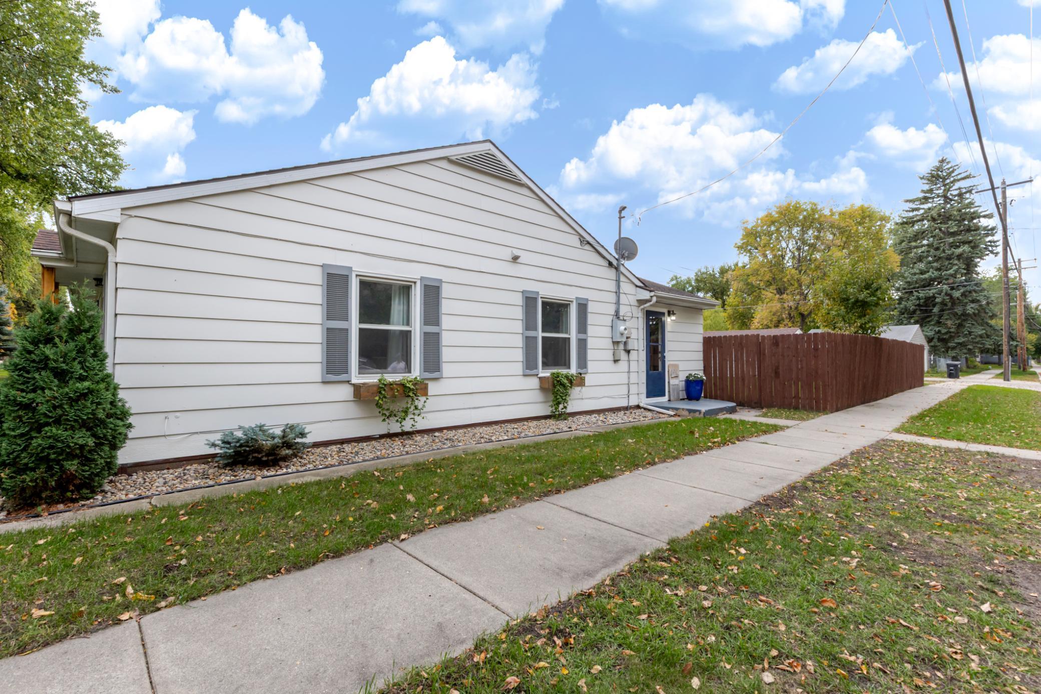 main property photo 35