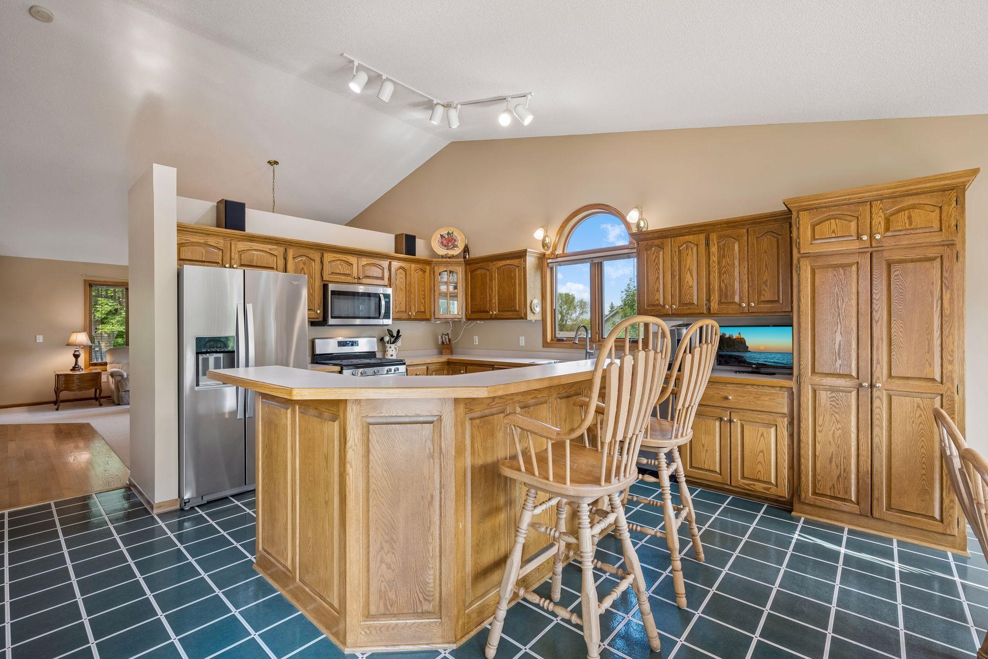 main property photo 10