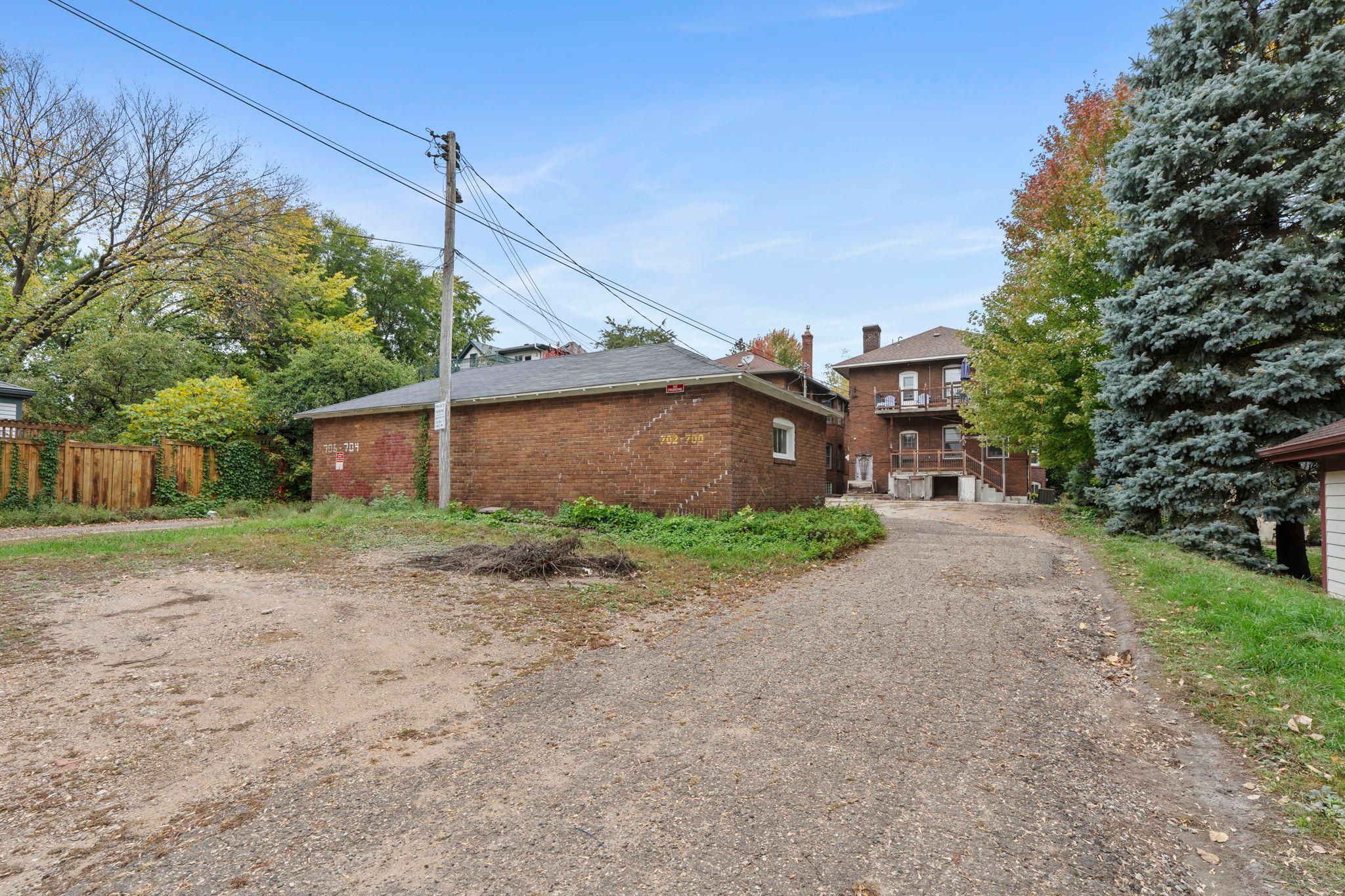 main property photo 79