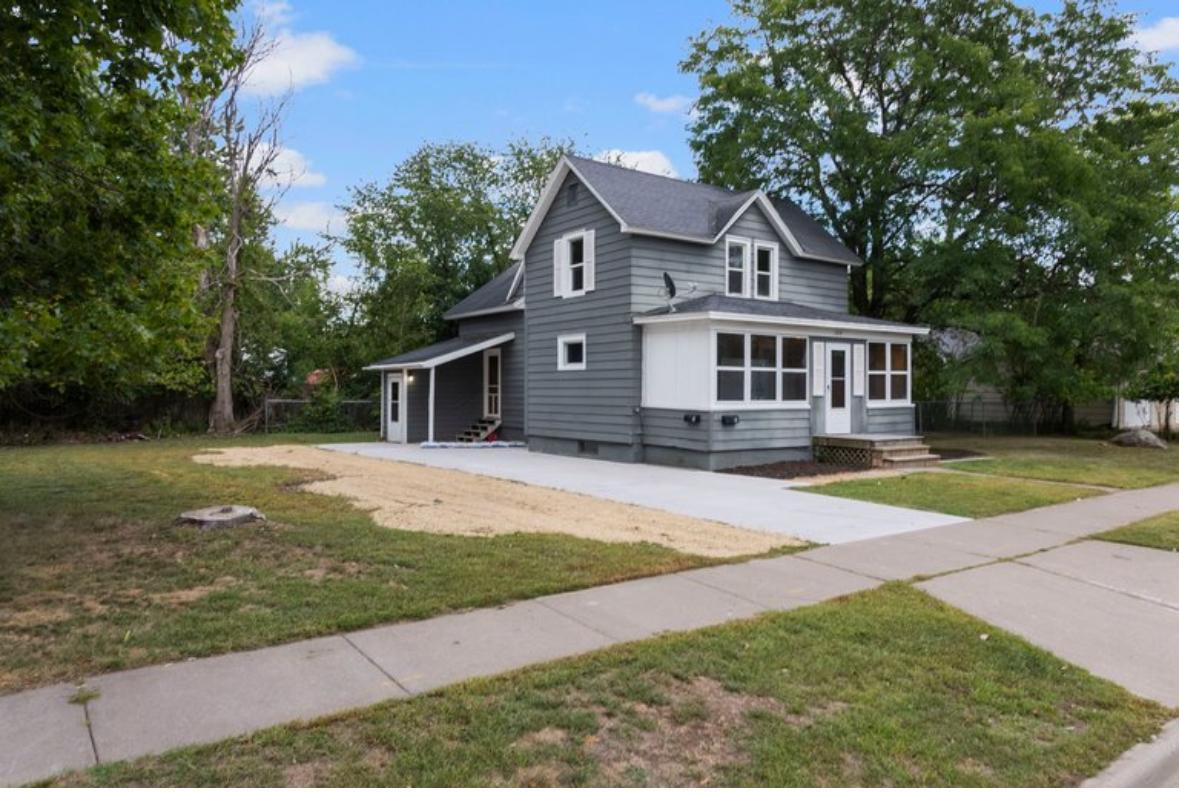 main property photo 0