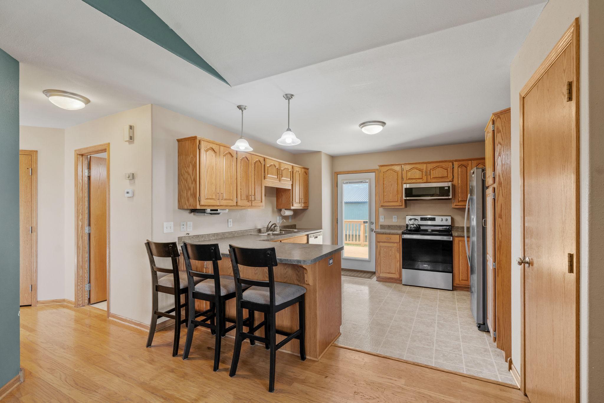 main property photo 9