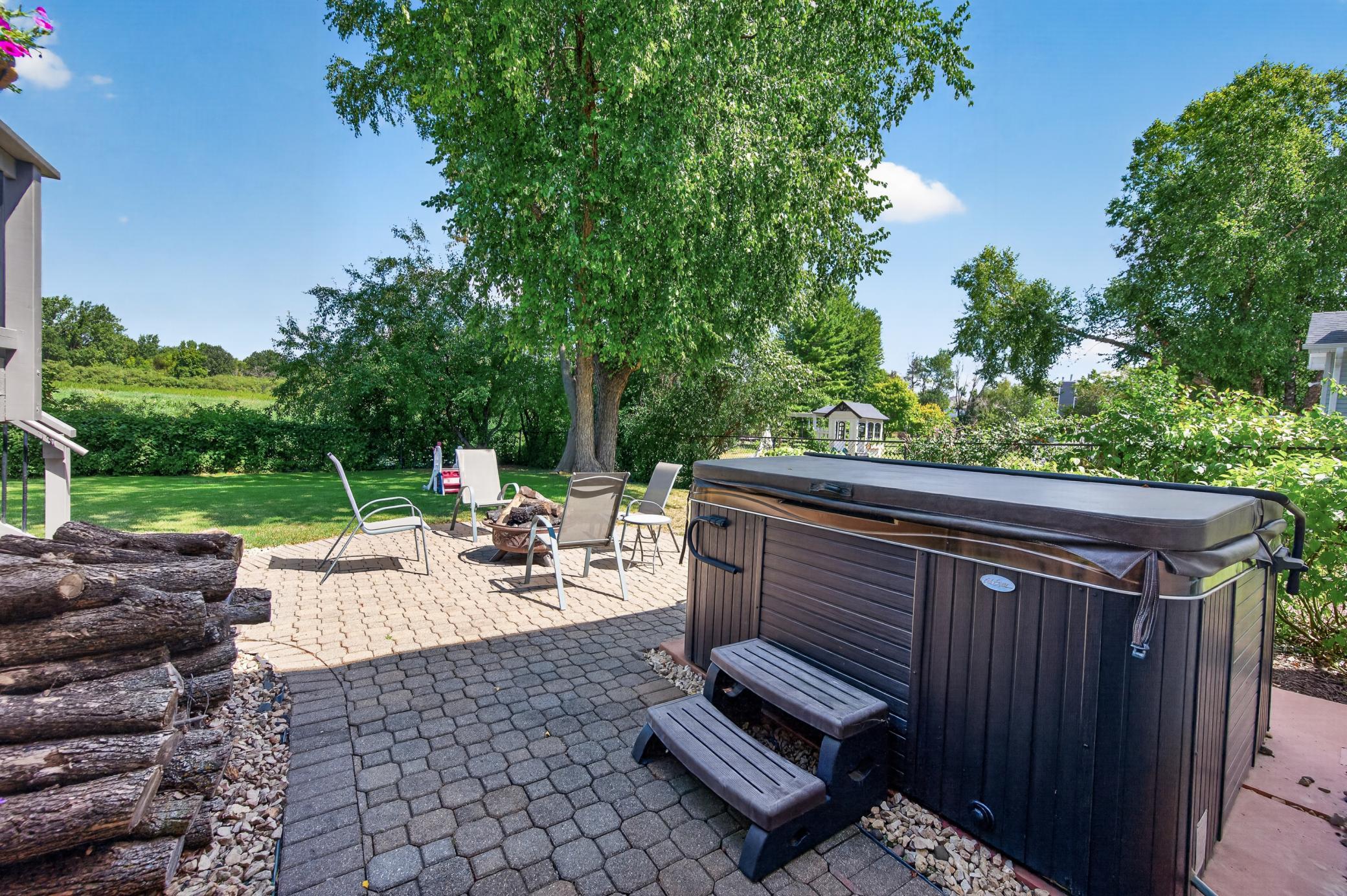 main property photo 40