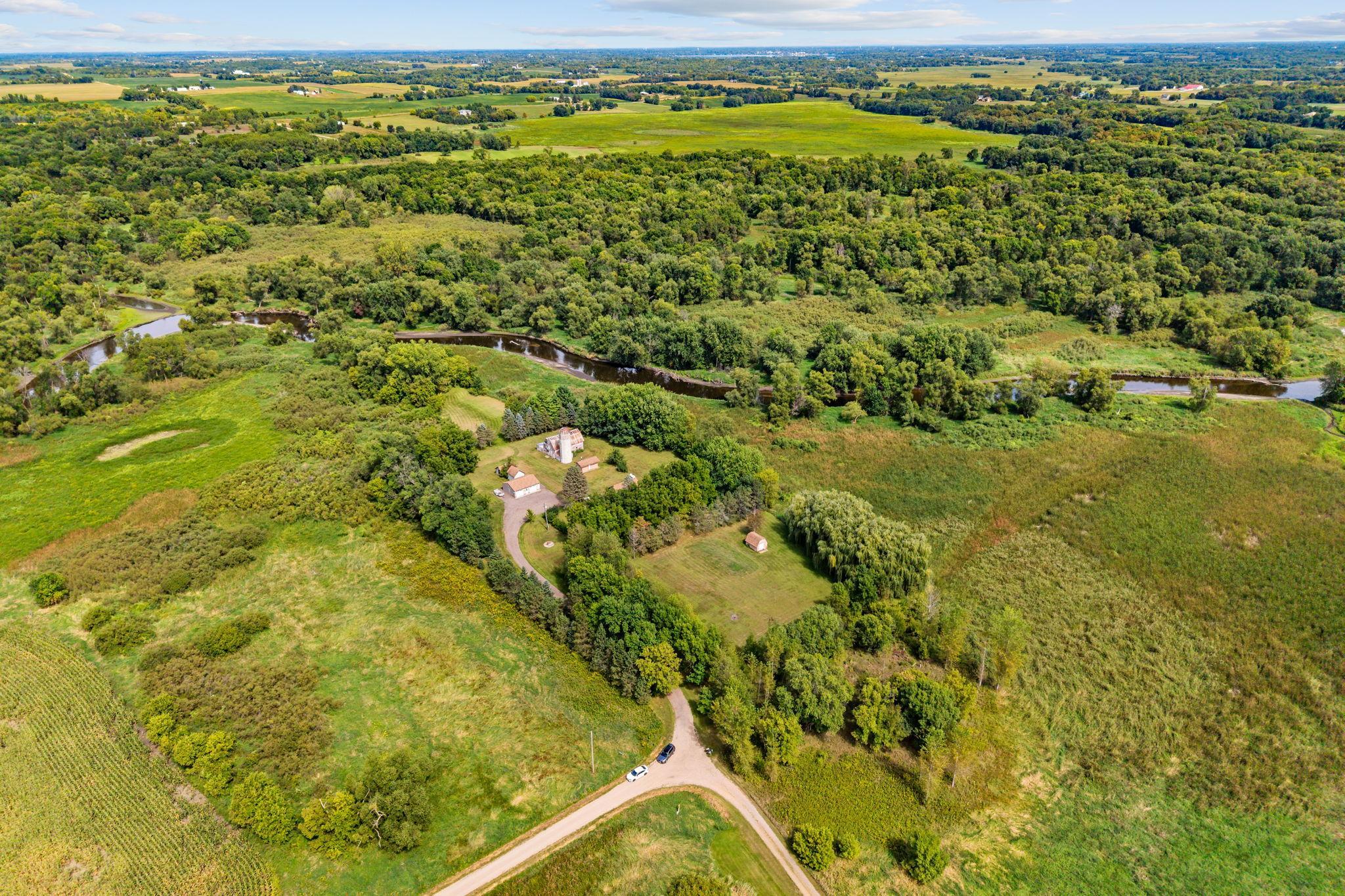 main property photo 23