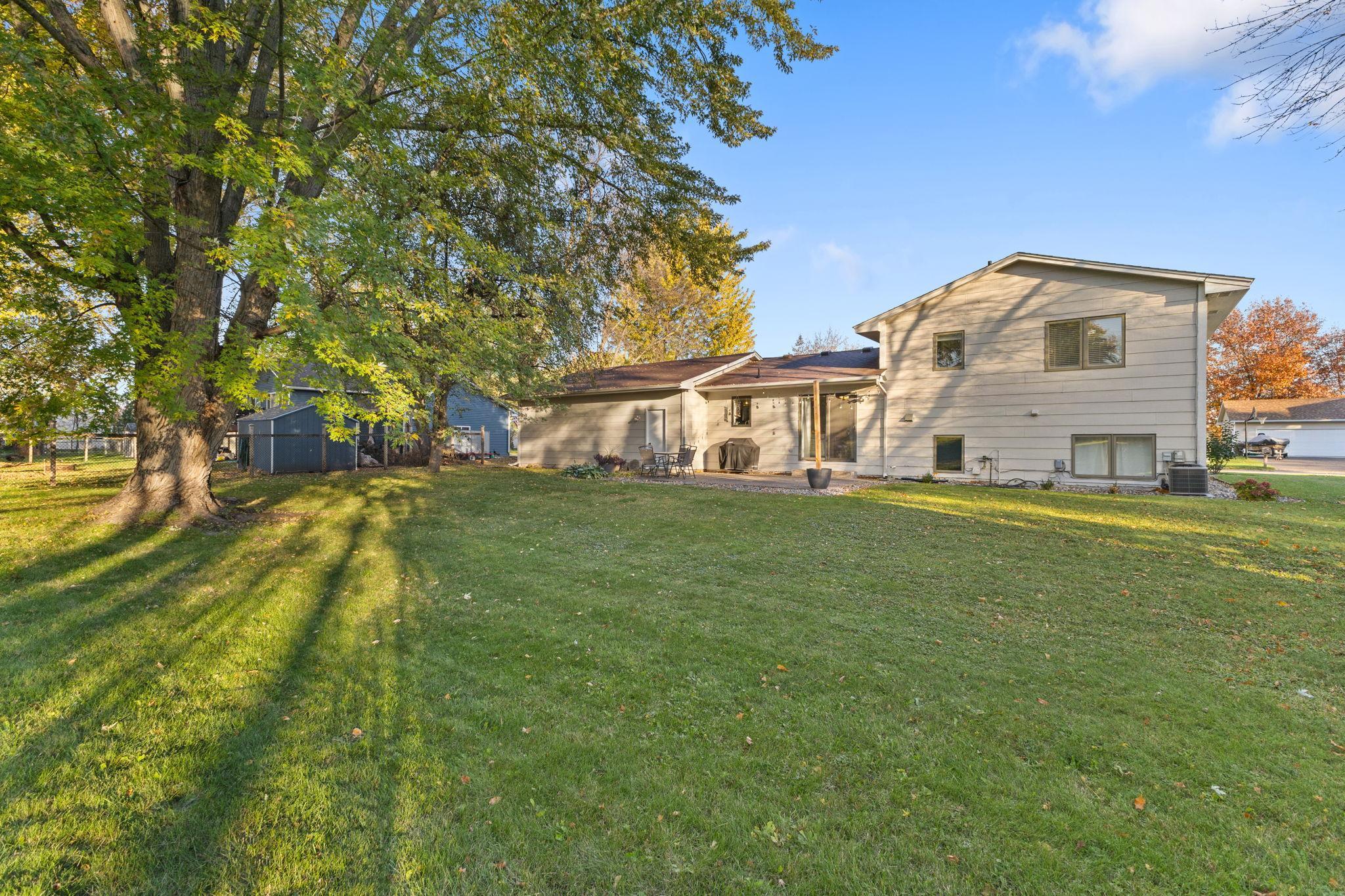 main property photo 27