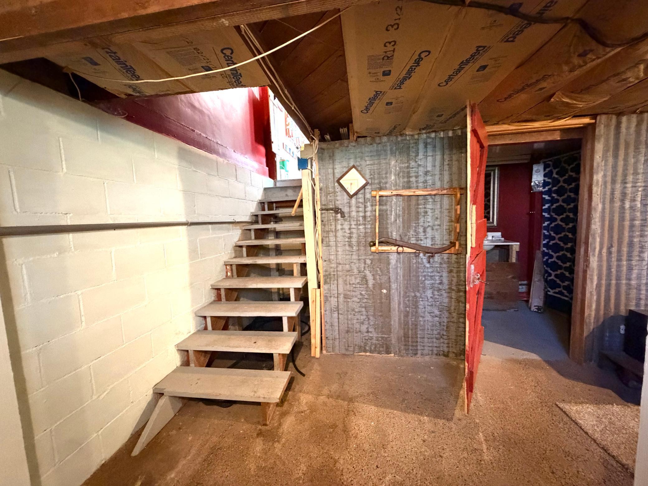 main property photo 23