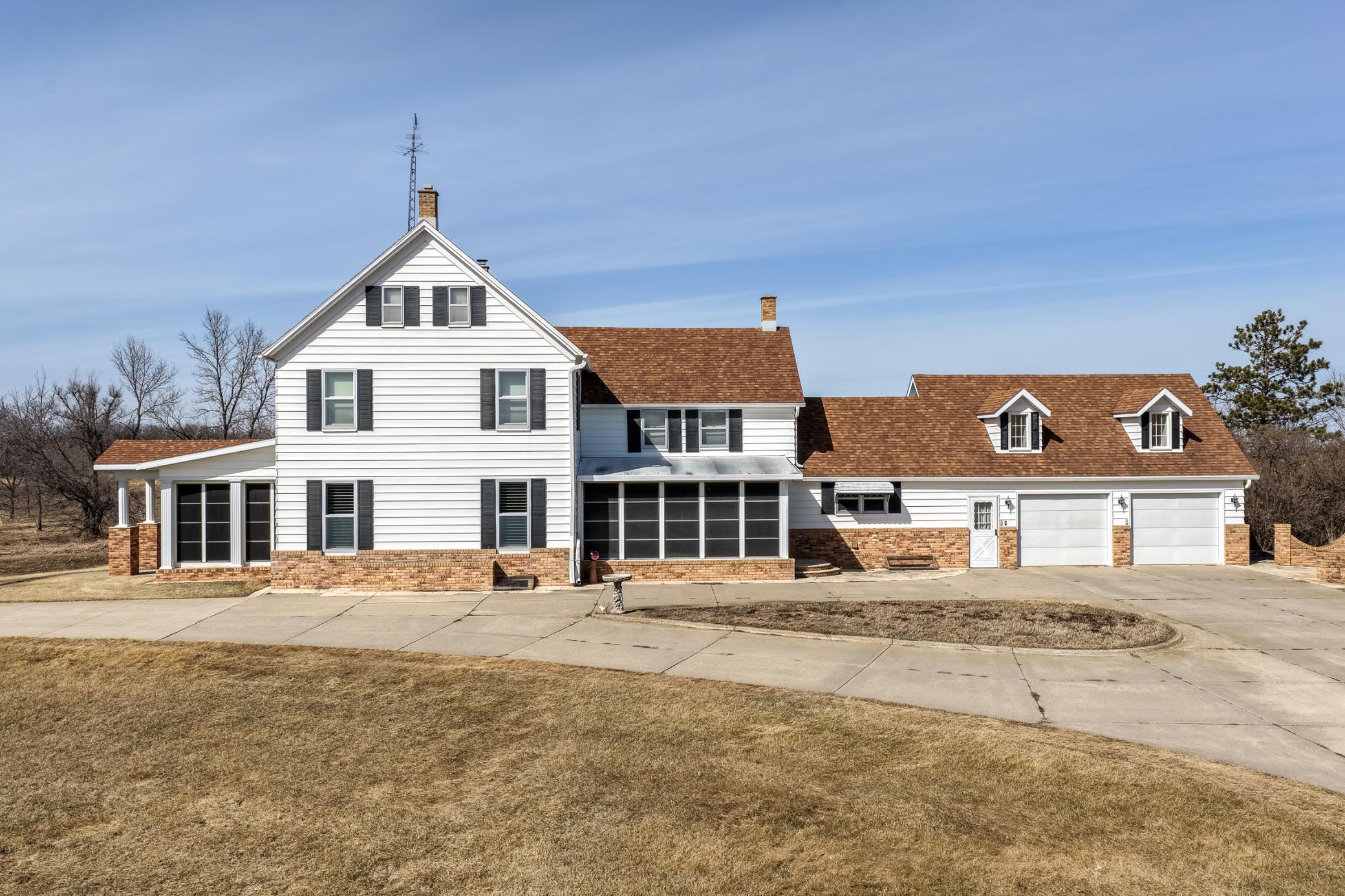 main property photo 0