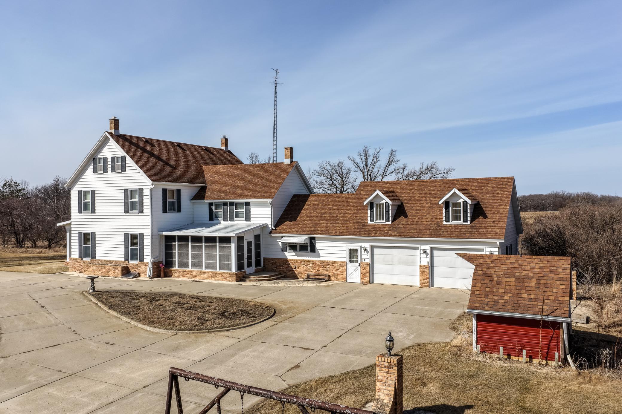 main property photo 8