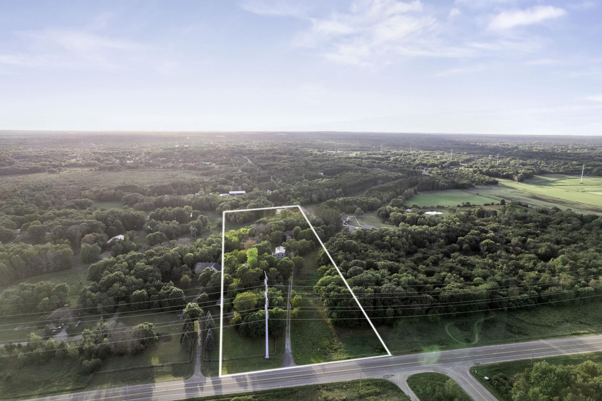main property photo 3