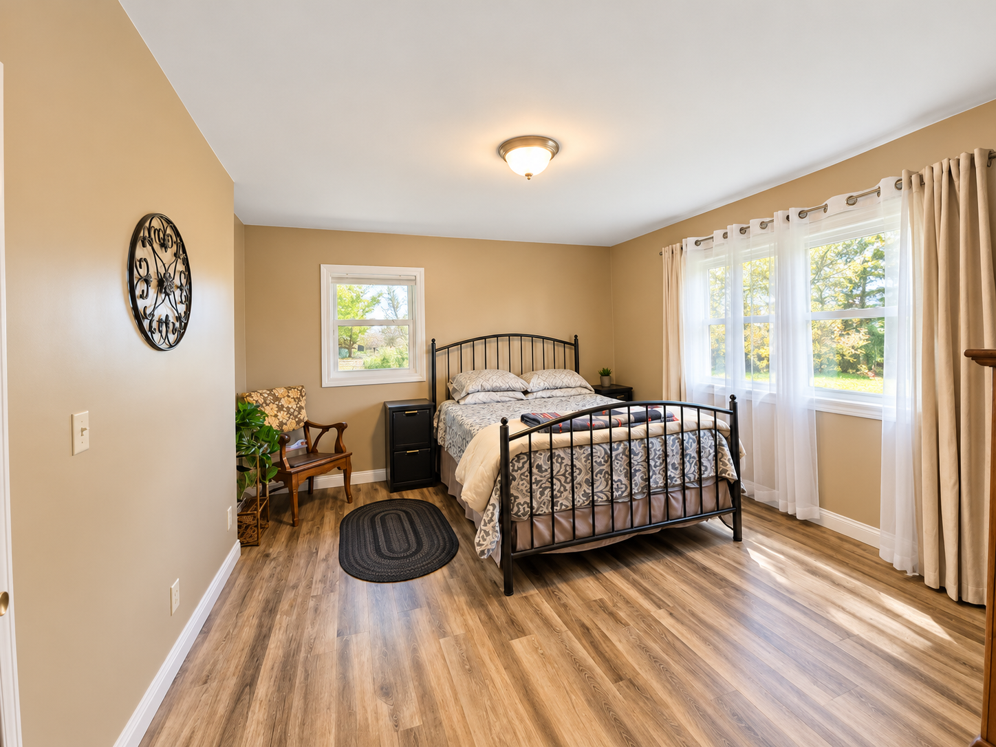 main property photo 22