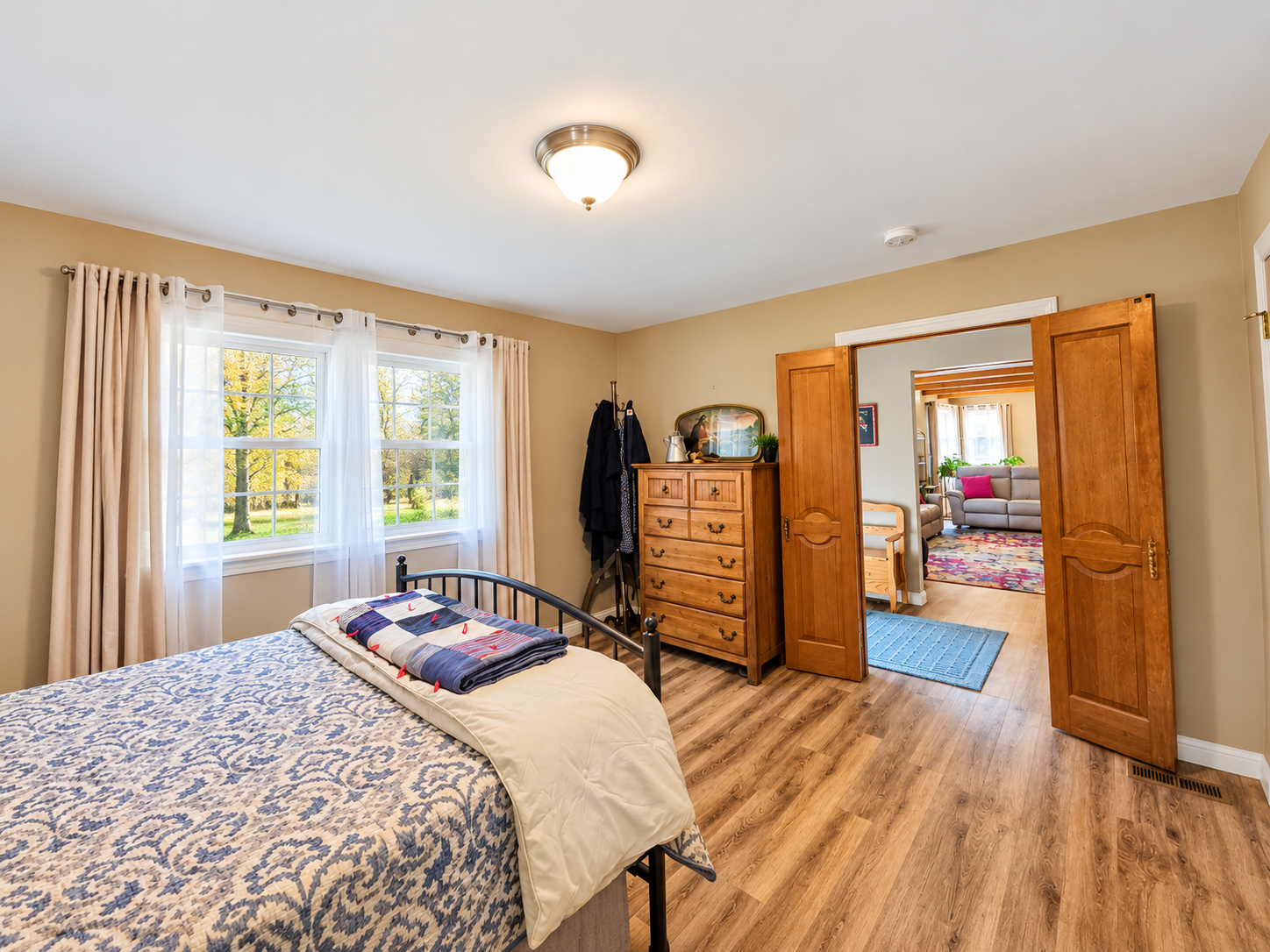 main property photo 23