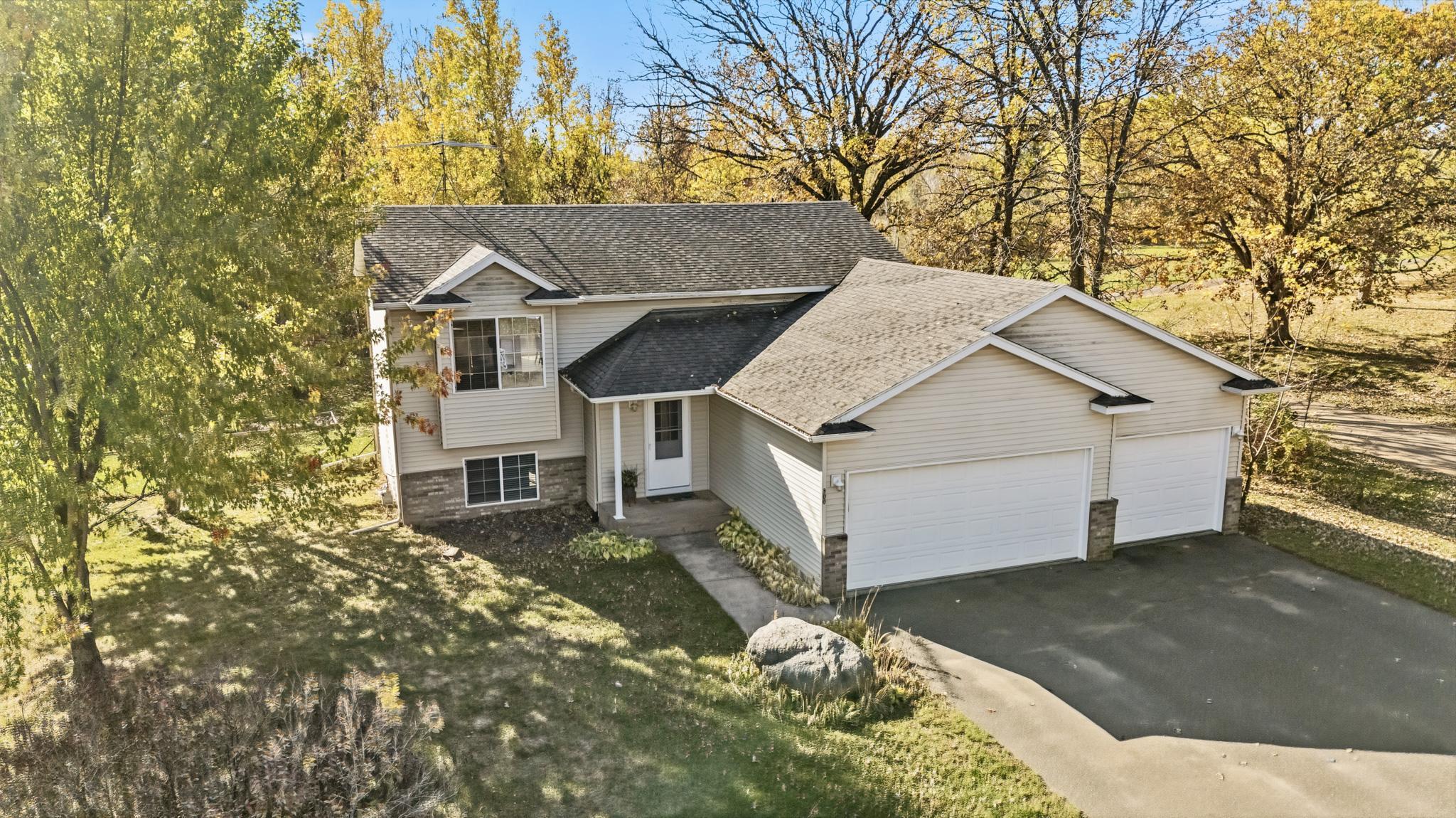 main property photo 0