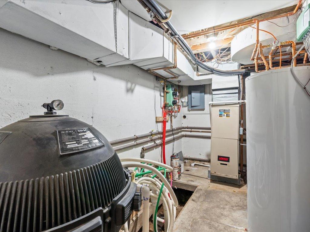 main property photo 50