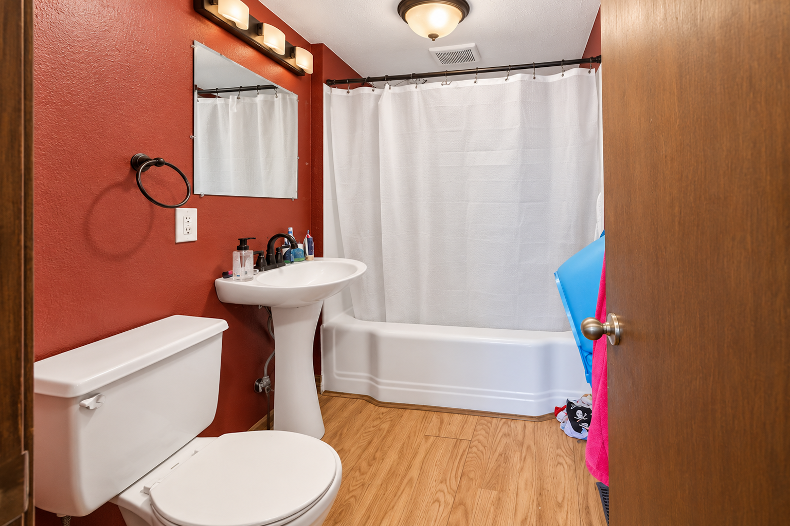 main property photo 23