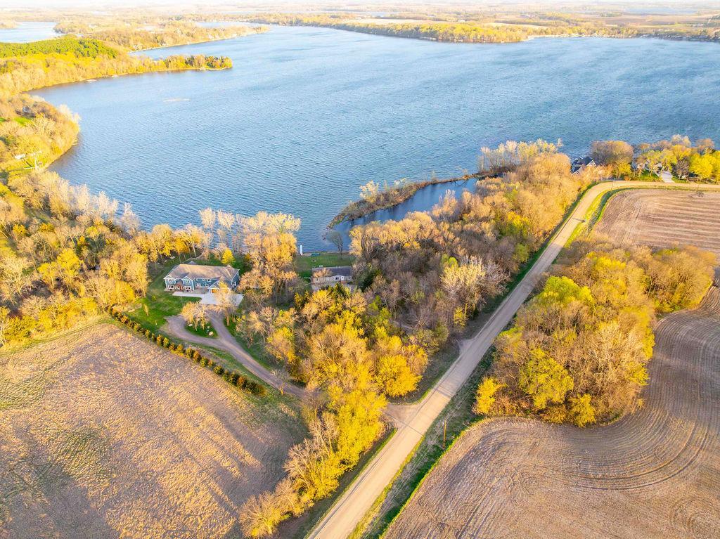 main property photo 17