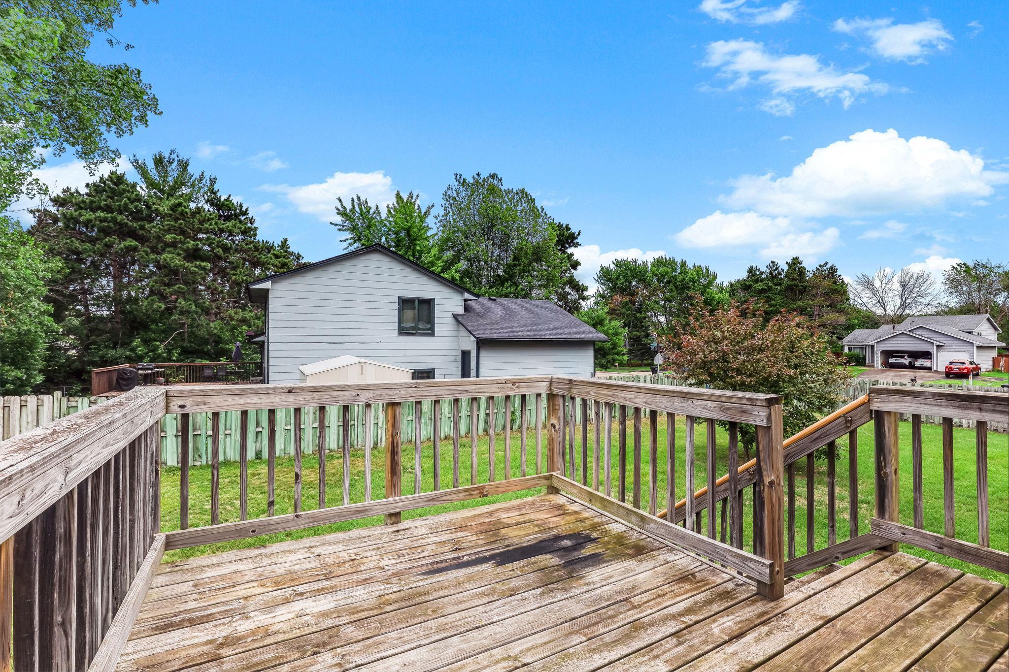 main property photo 28