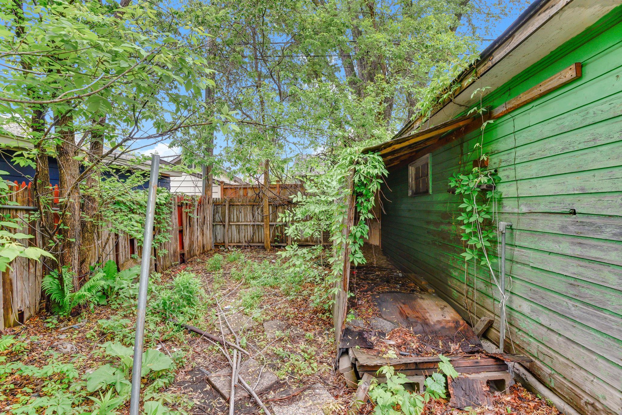 main property photo 25
