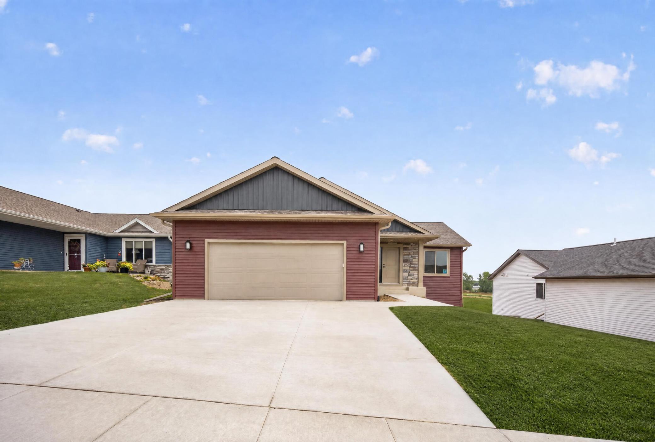 main property photo 0