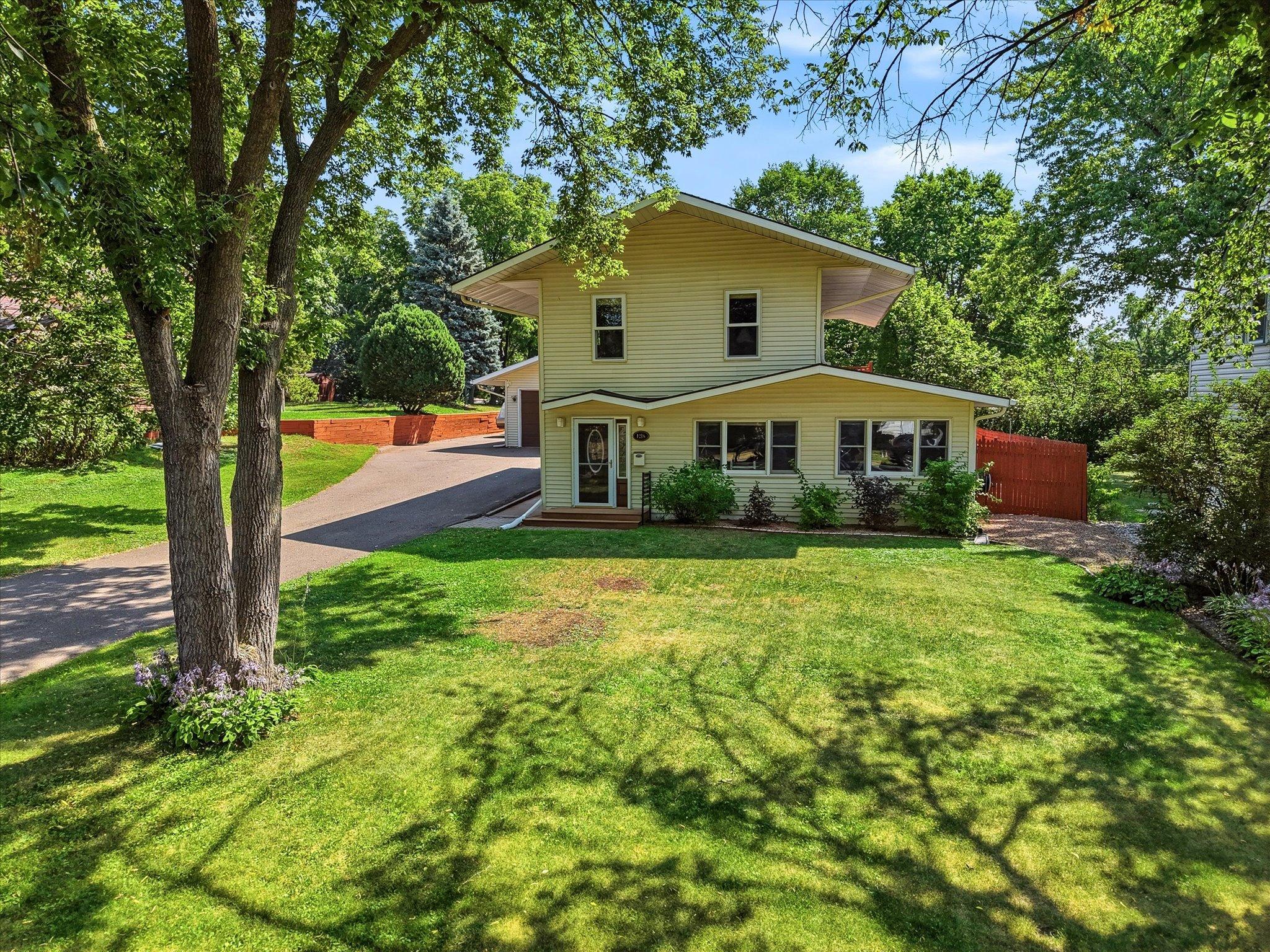 main property photo 0