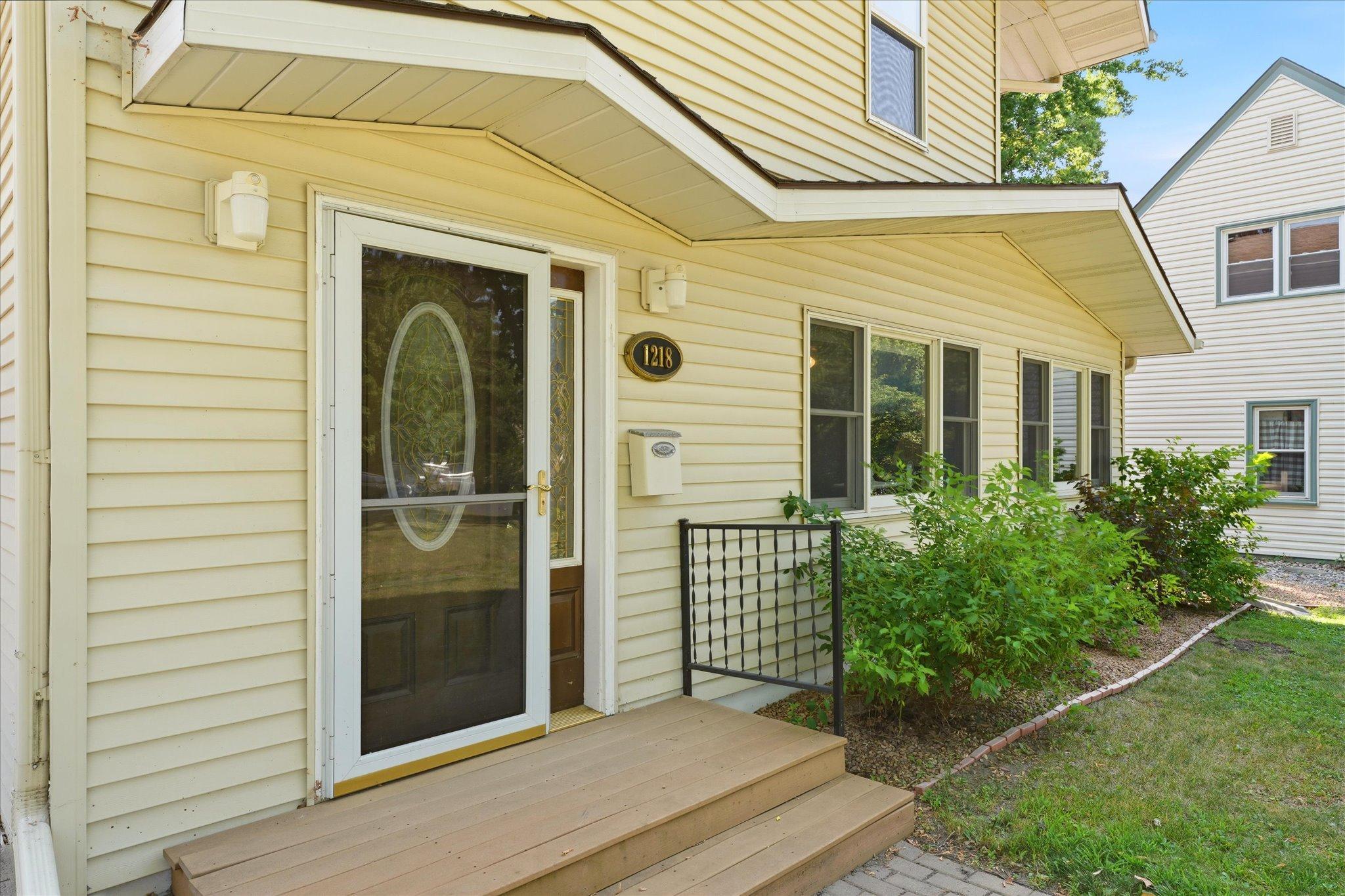 main property photo 12
