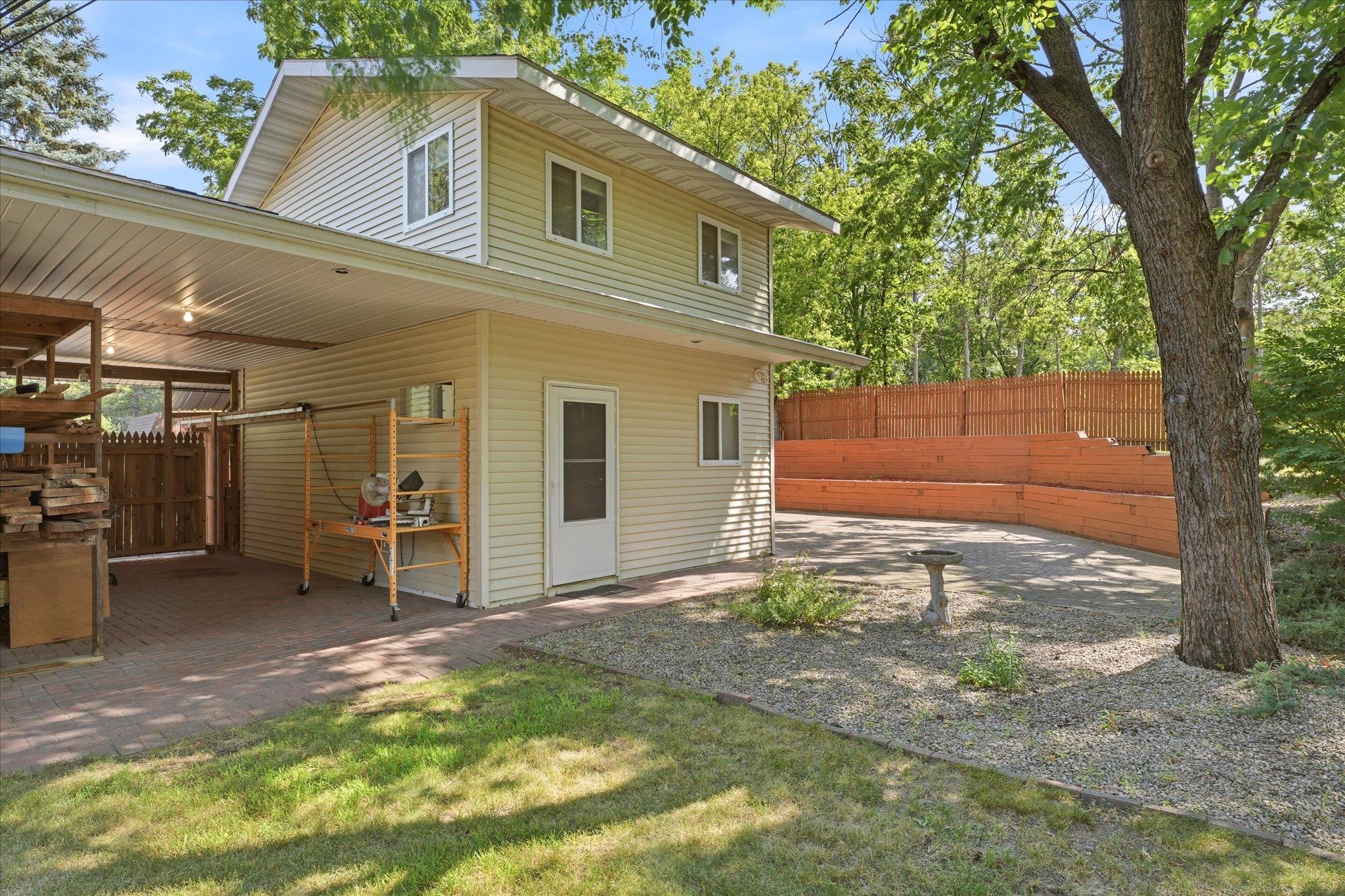 main property photo 47