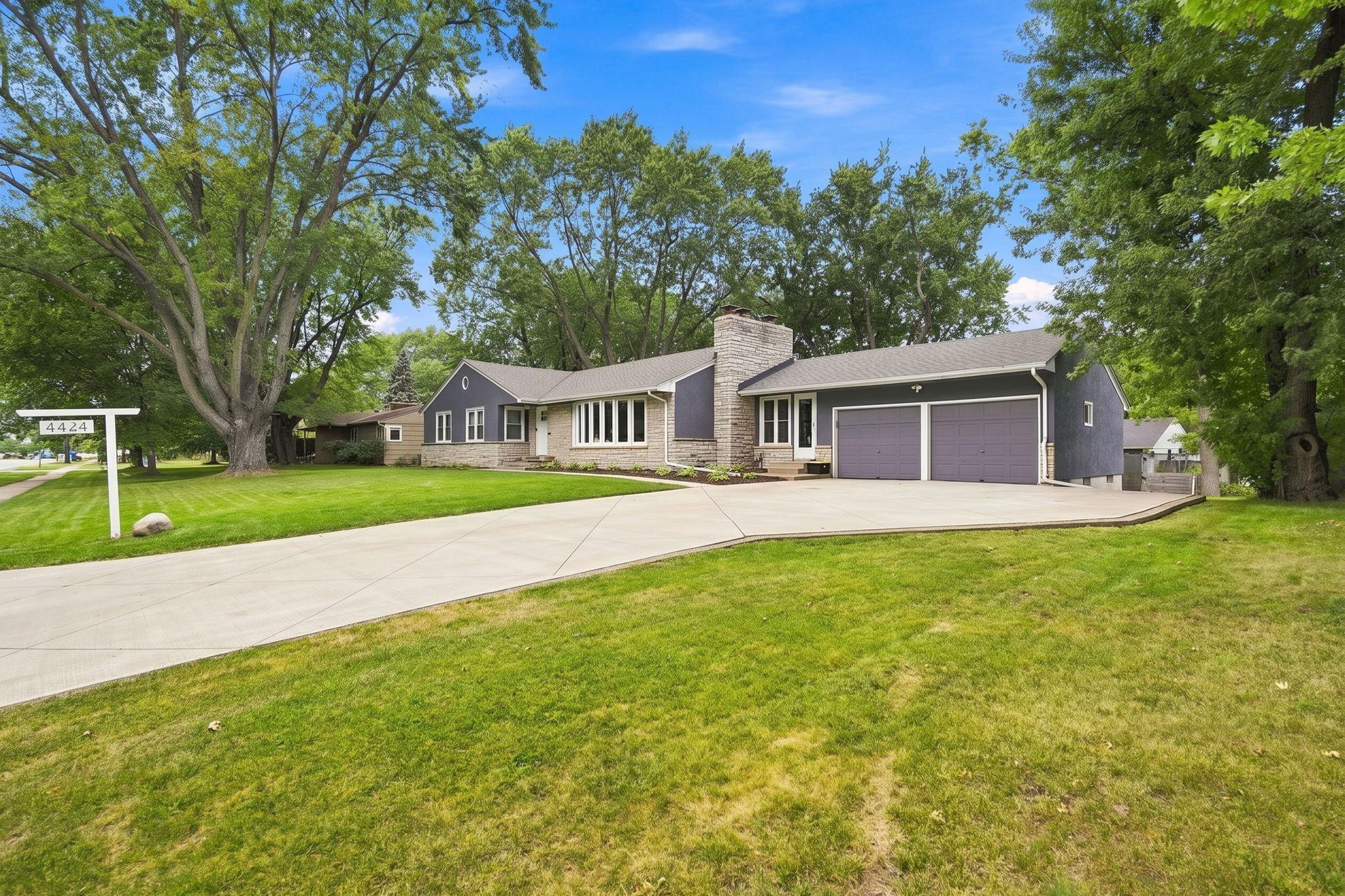 main property photo 0