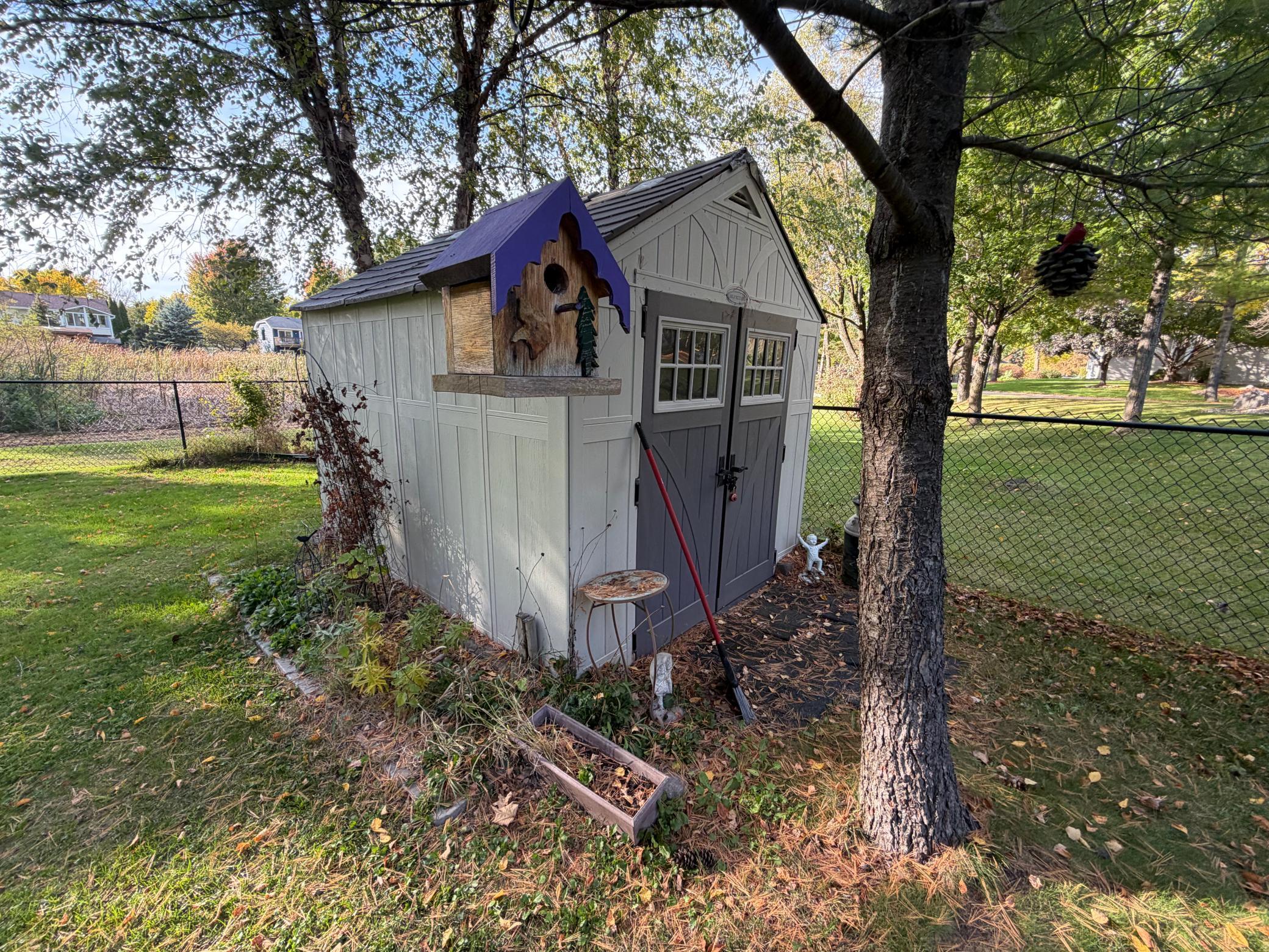 main property photo 12