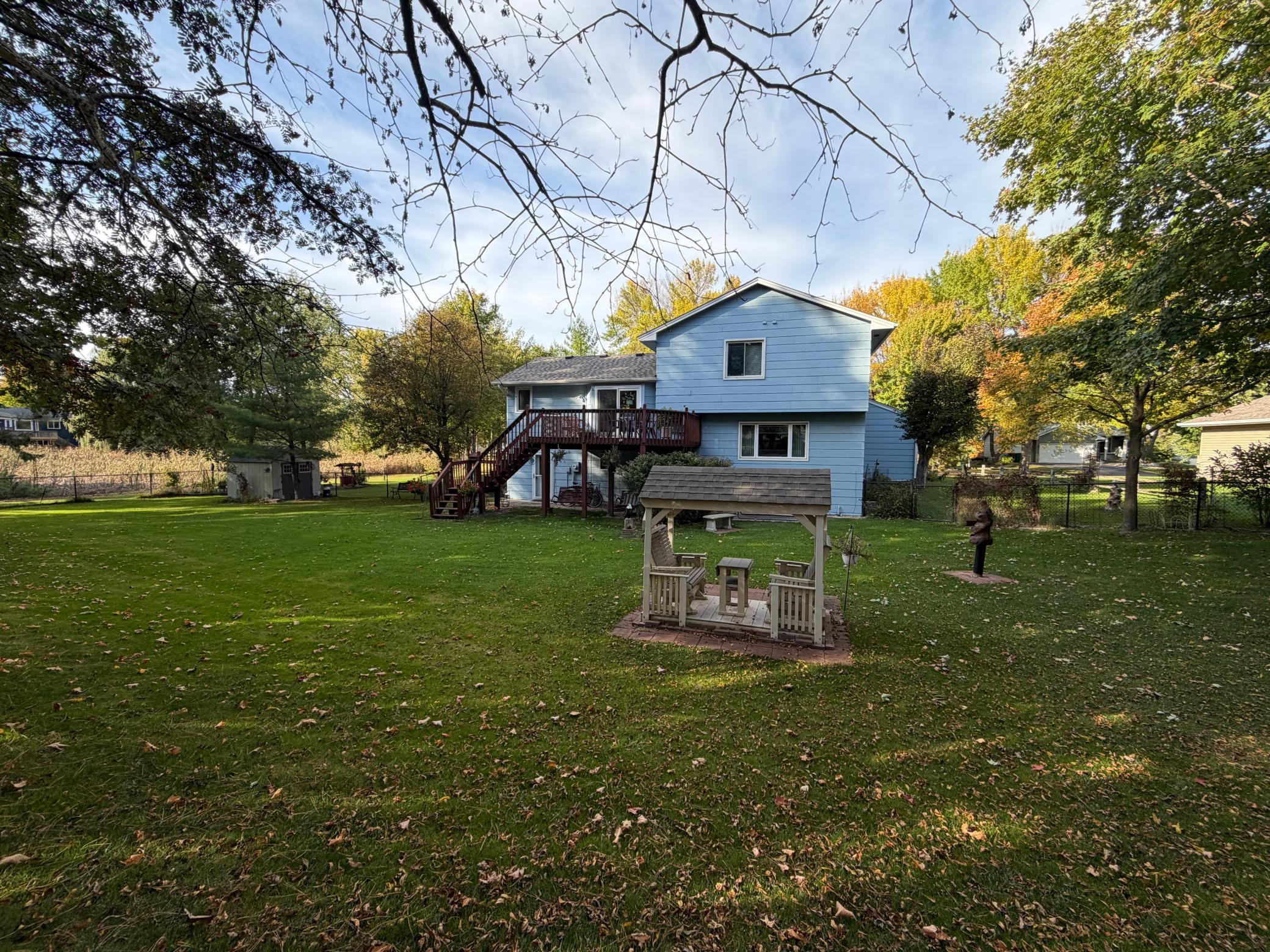 main property photo 6