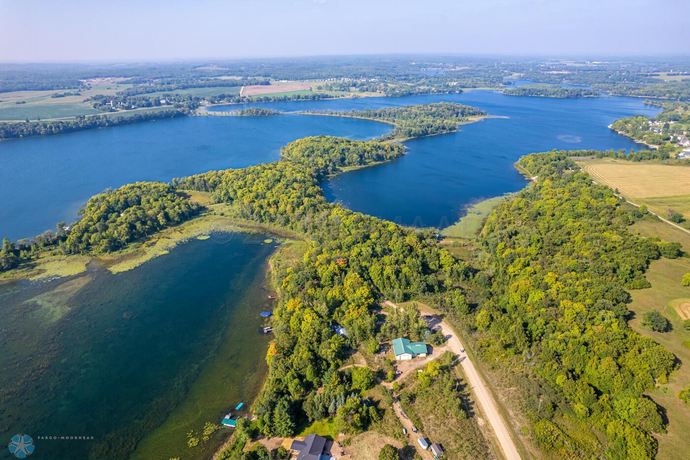 main property photo 28