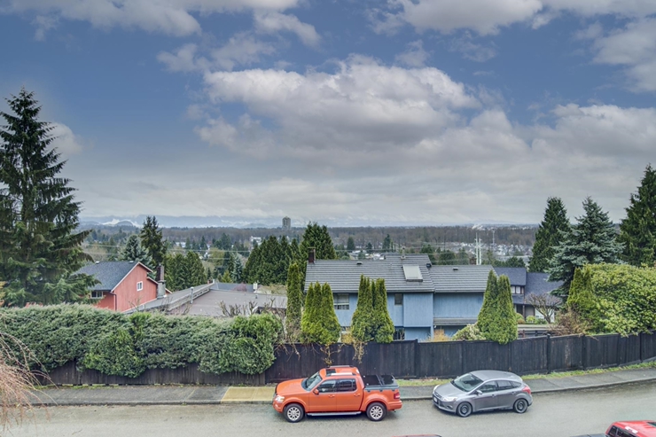 831 Reddington Ct - View 1