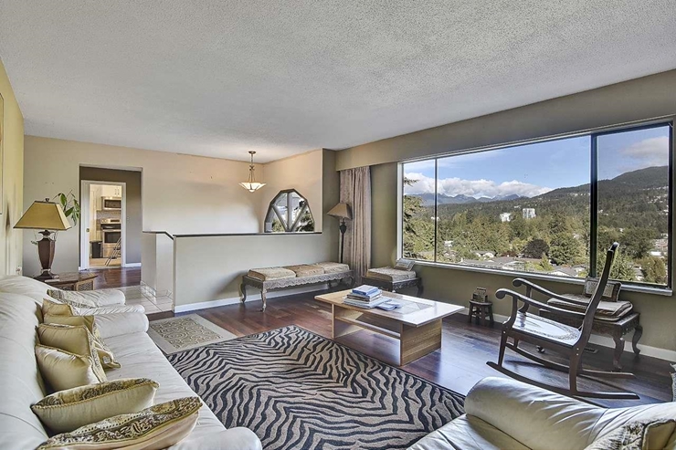 1046 Buoy Dr - View 1