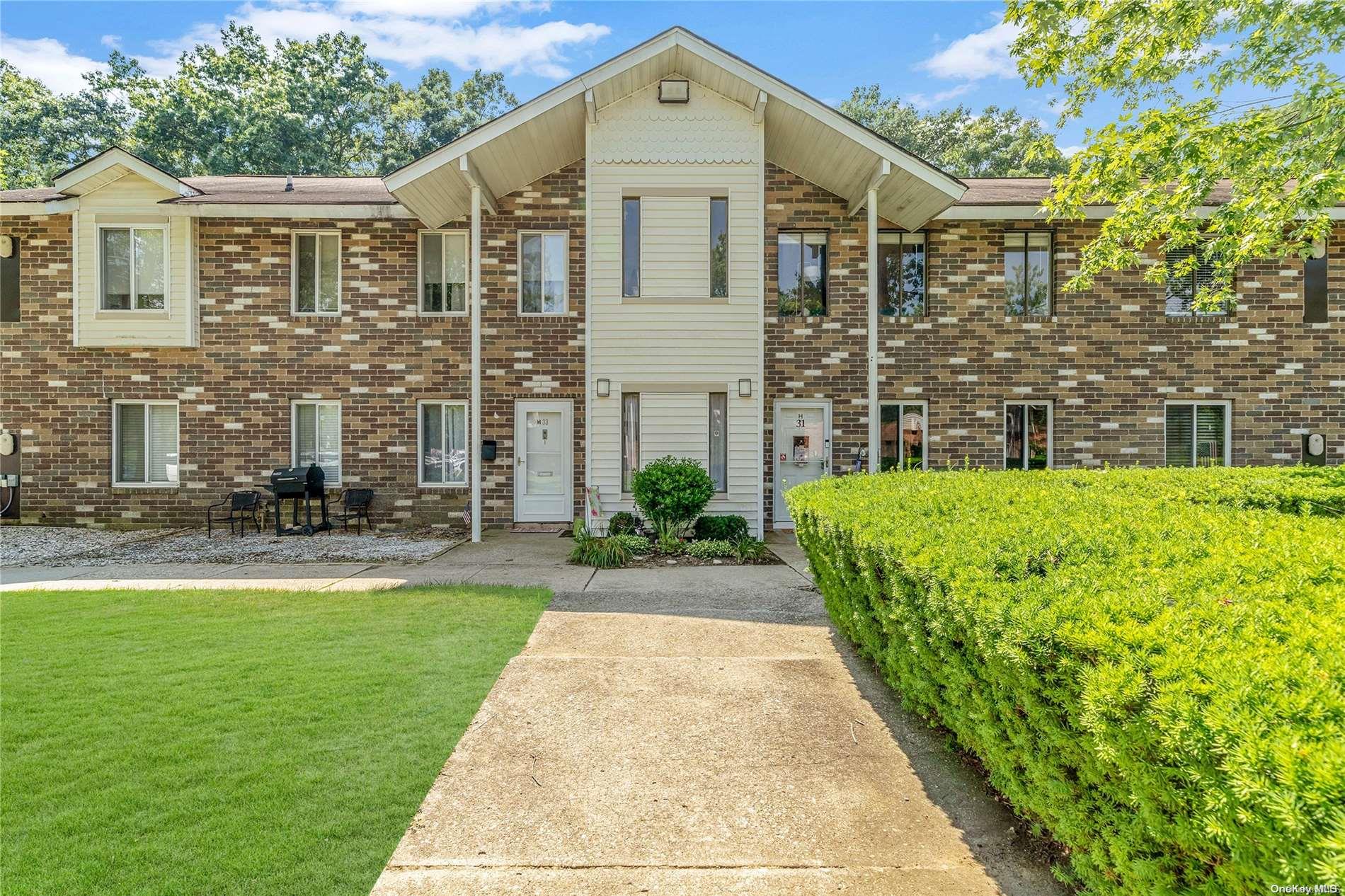 Realty Connect USA | Kerri Passamenti - Licensed Salesperson, Setauket, NY