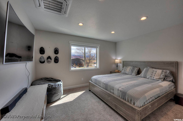 main property photo 90