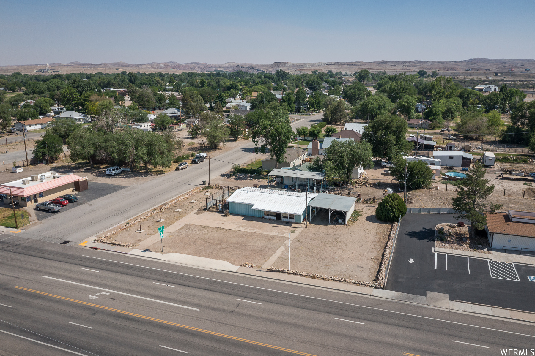 main property photo 8