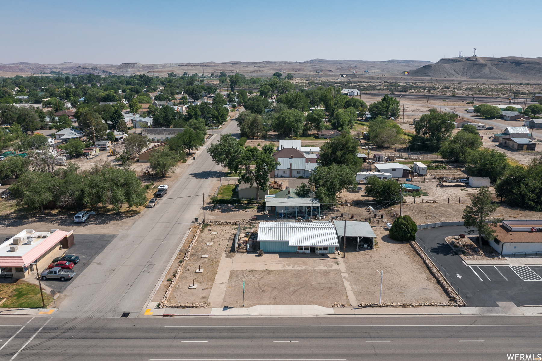 main property photo 9