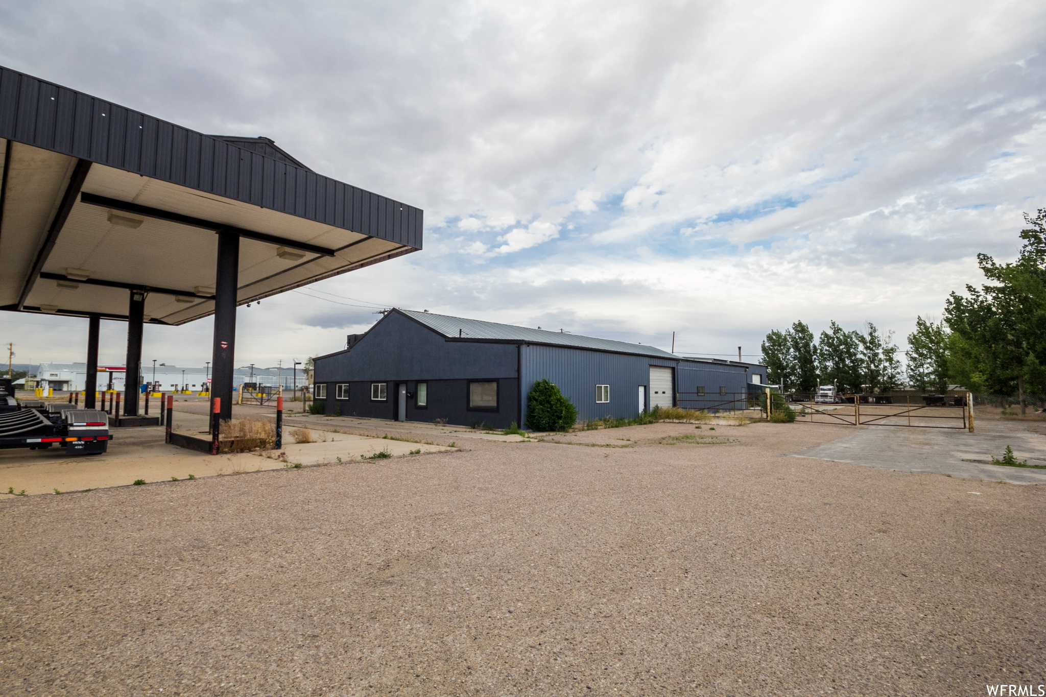 main property photo 10