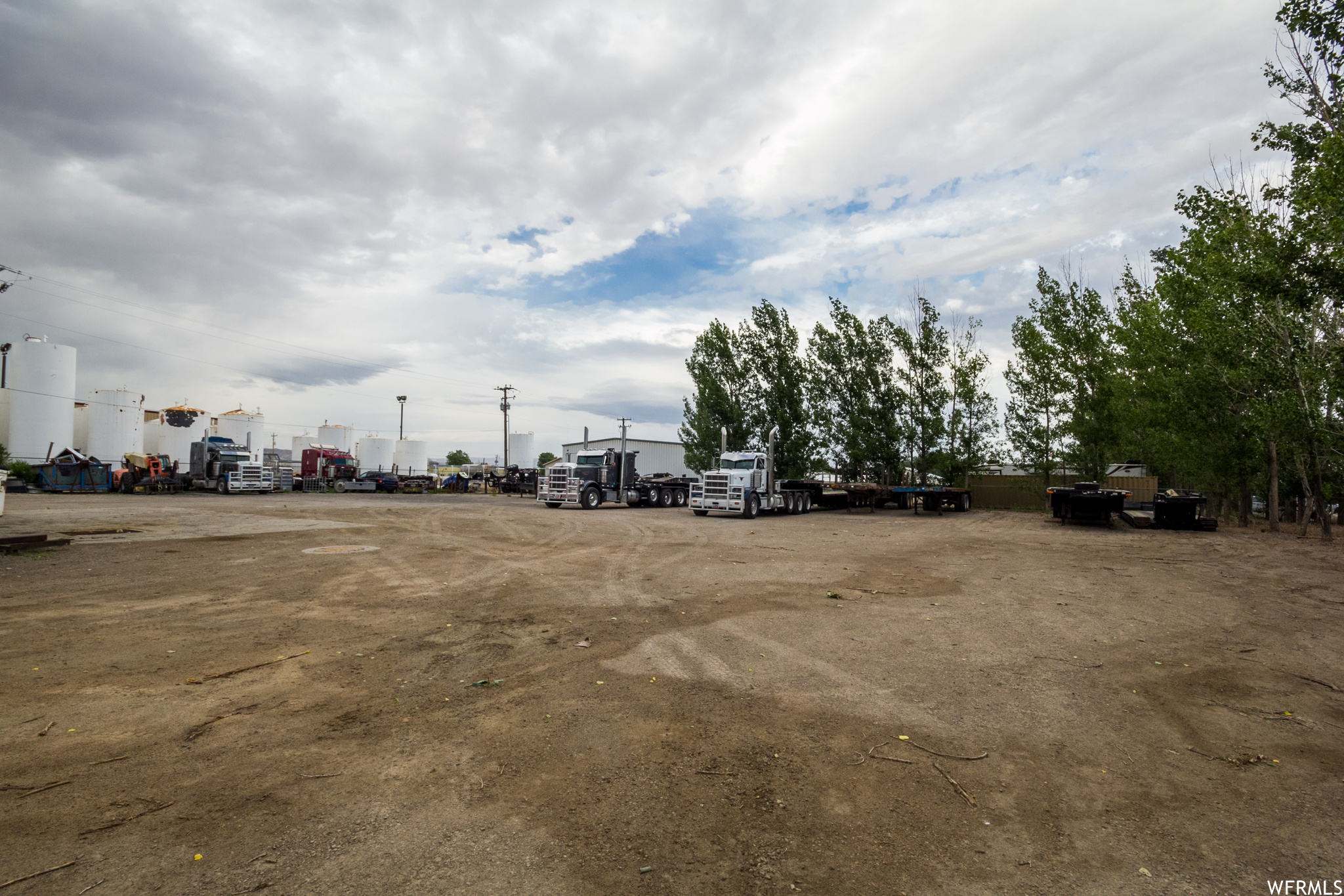 main property photo 14