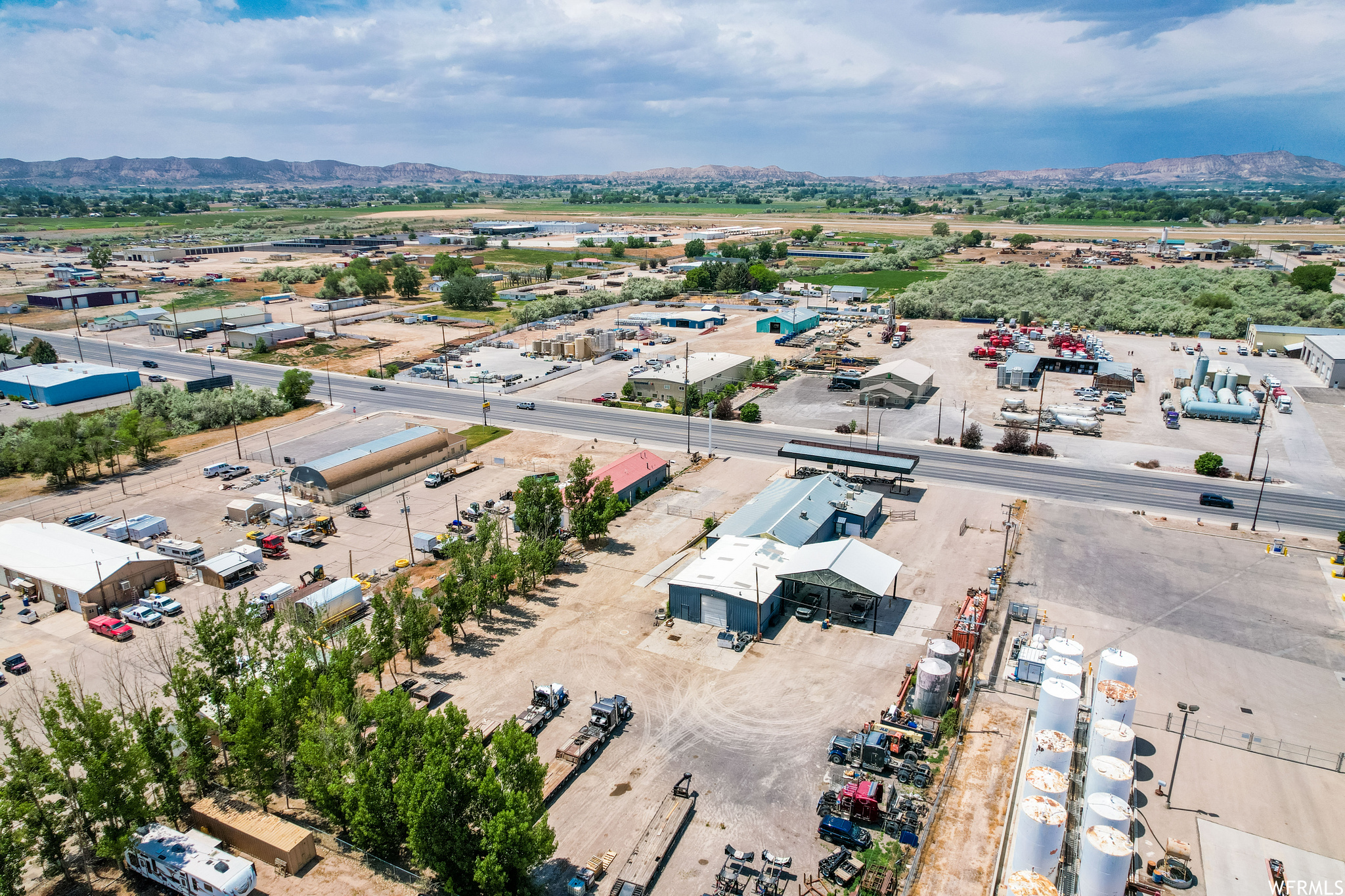 main property photo 33