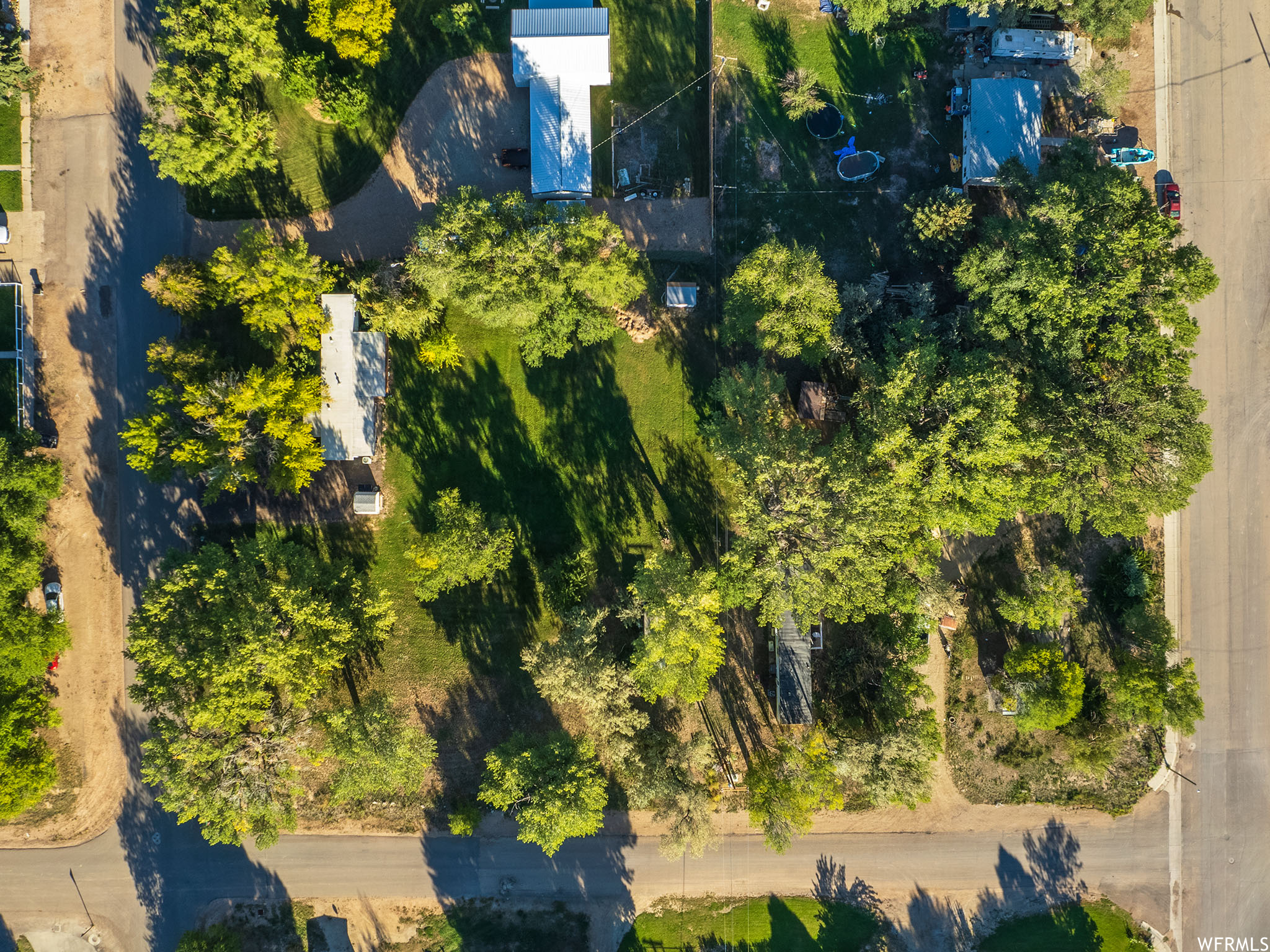 main property photo 9