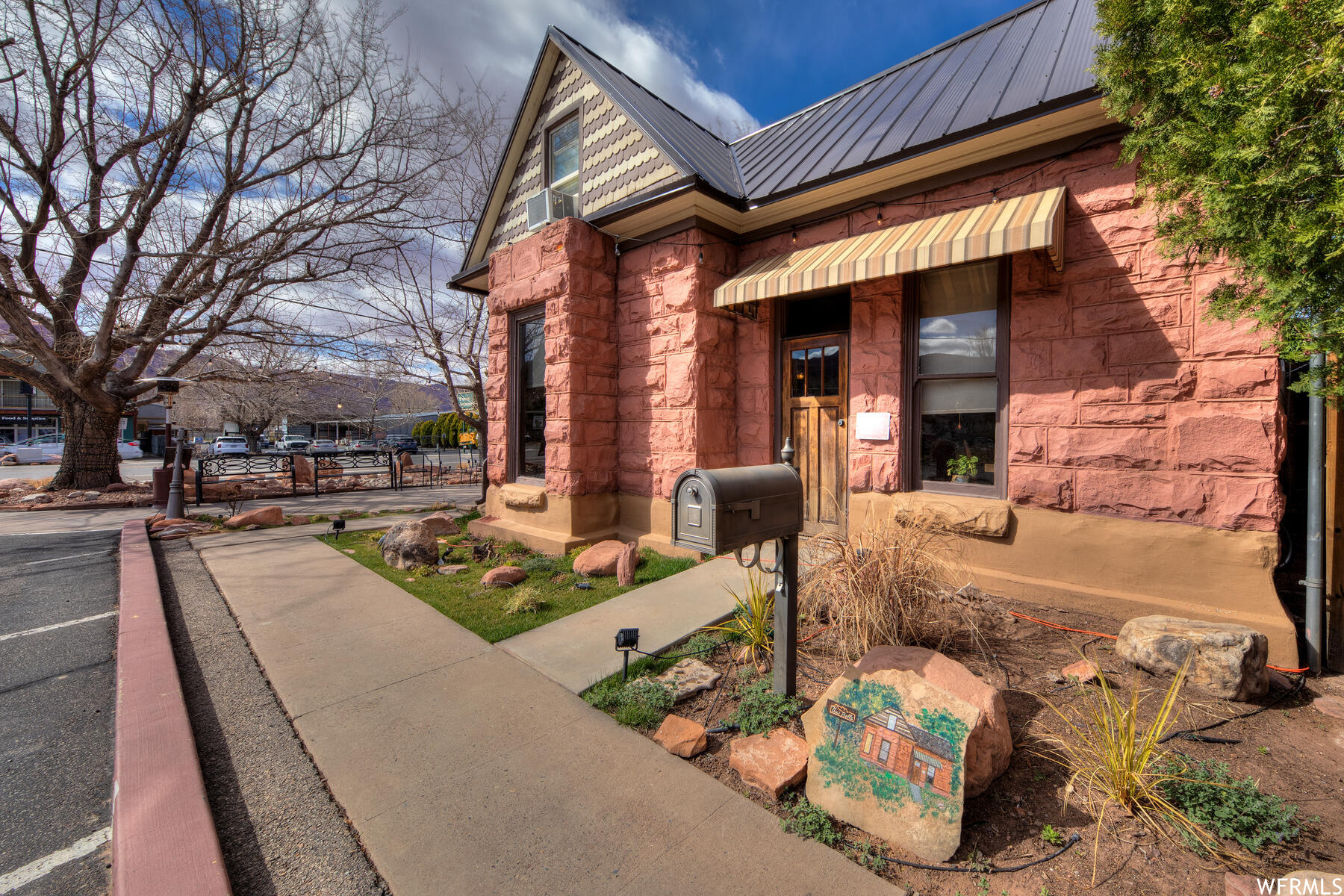 main property photo 29