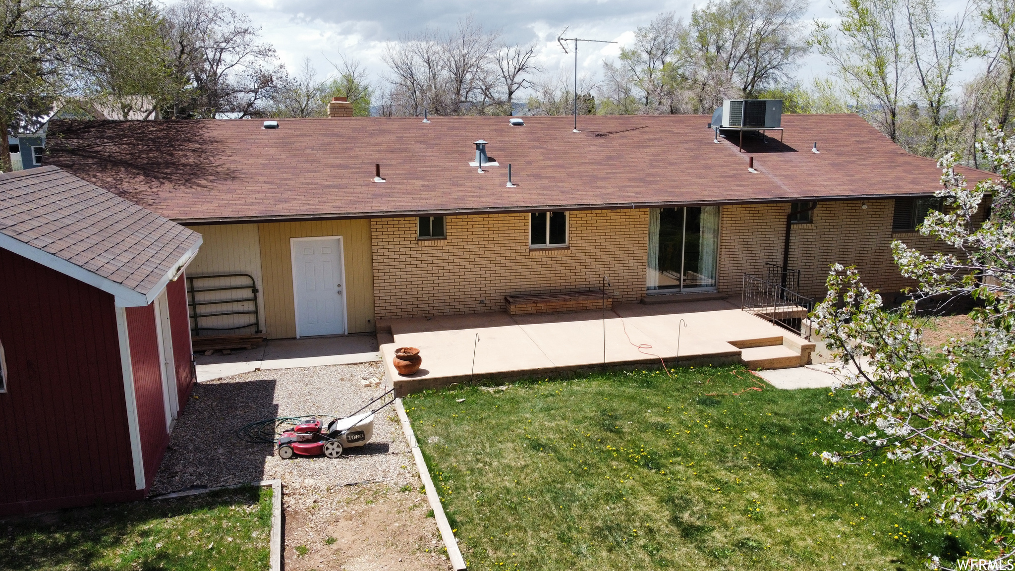 main property photo 44