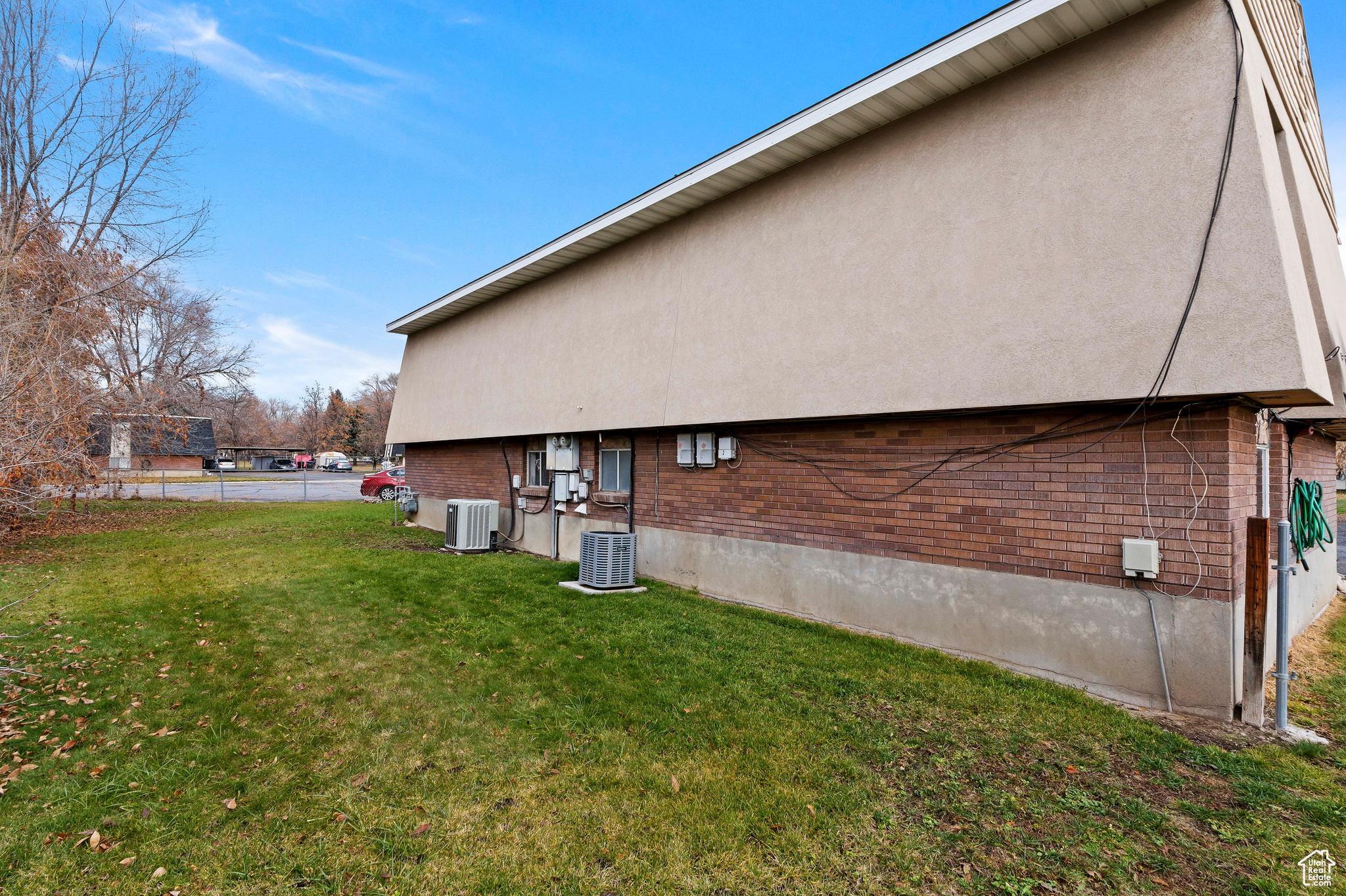 main property photo 34
