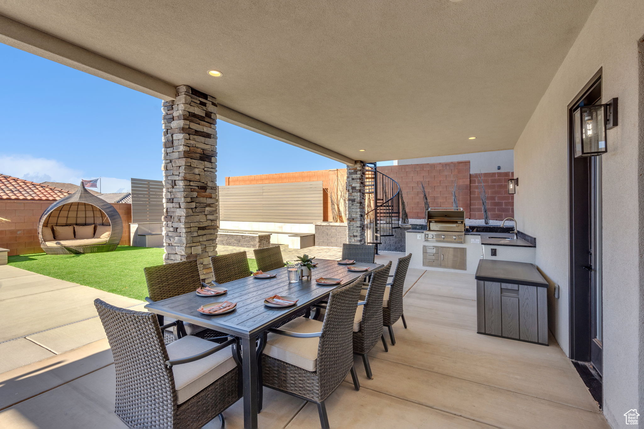 main property photo 53