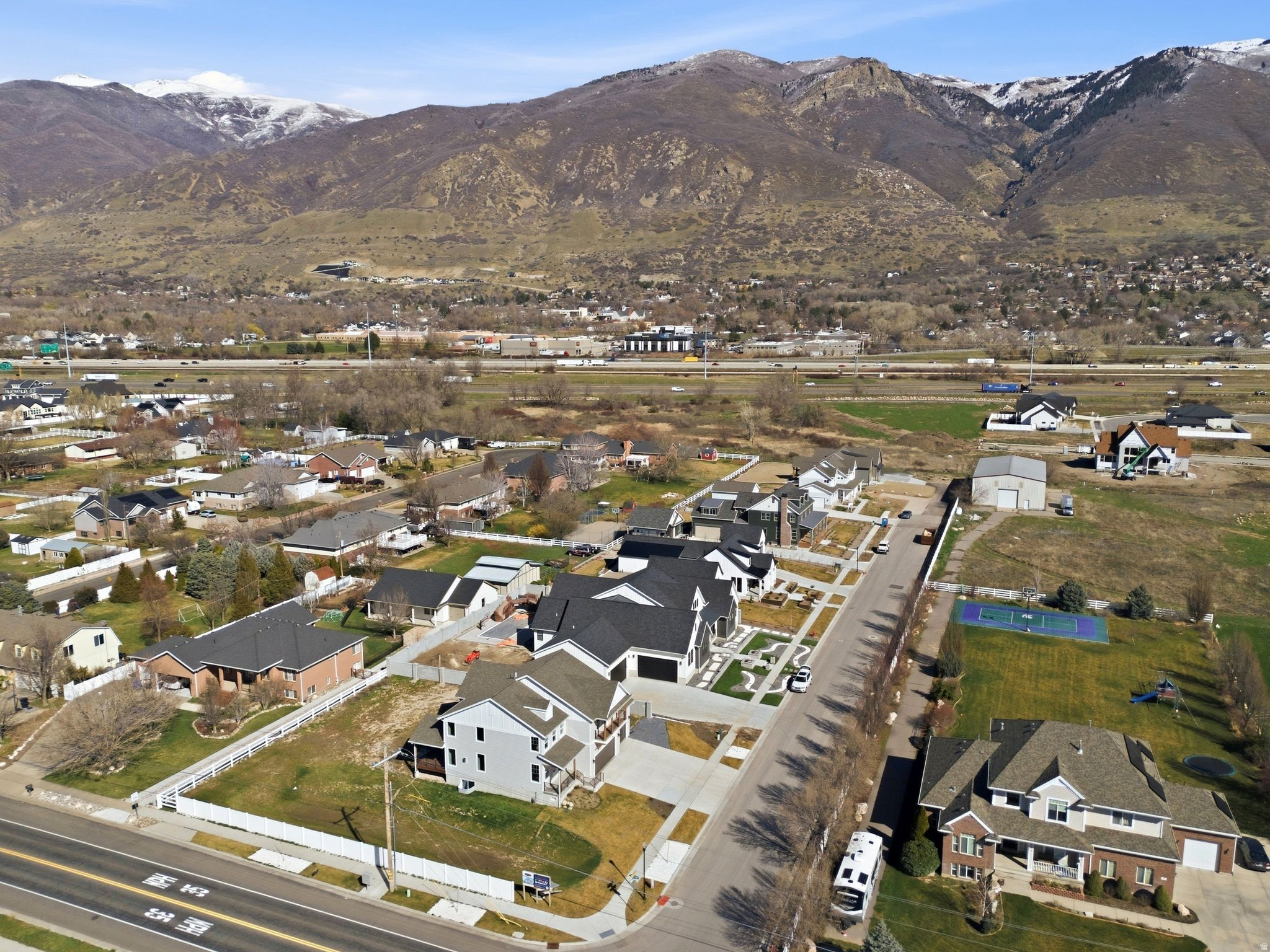 main property photo 11
