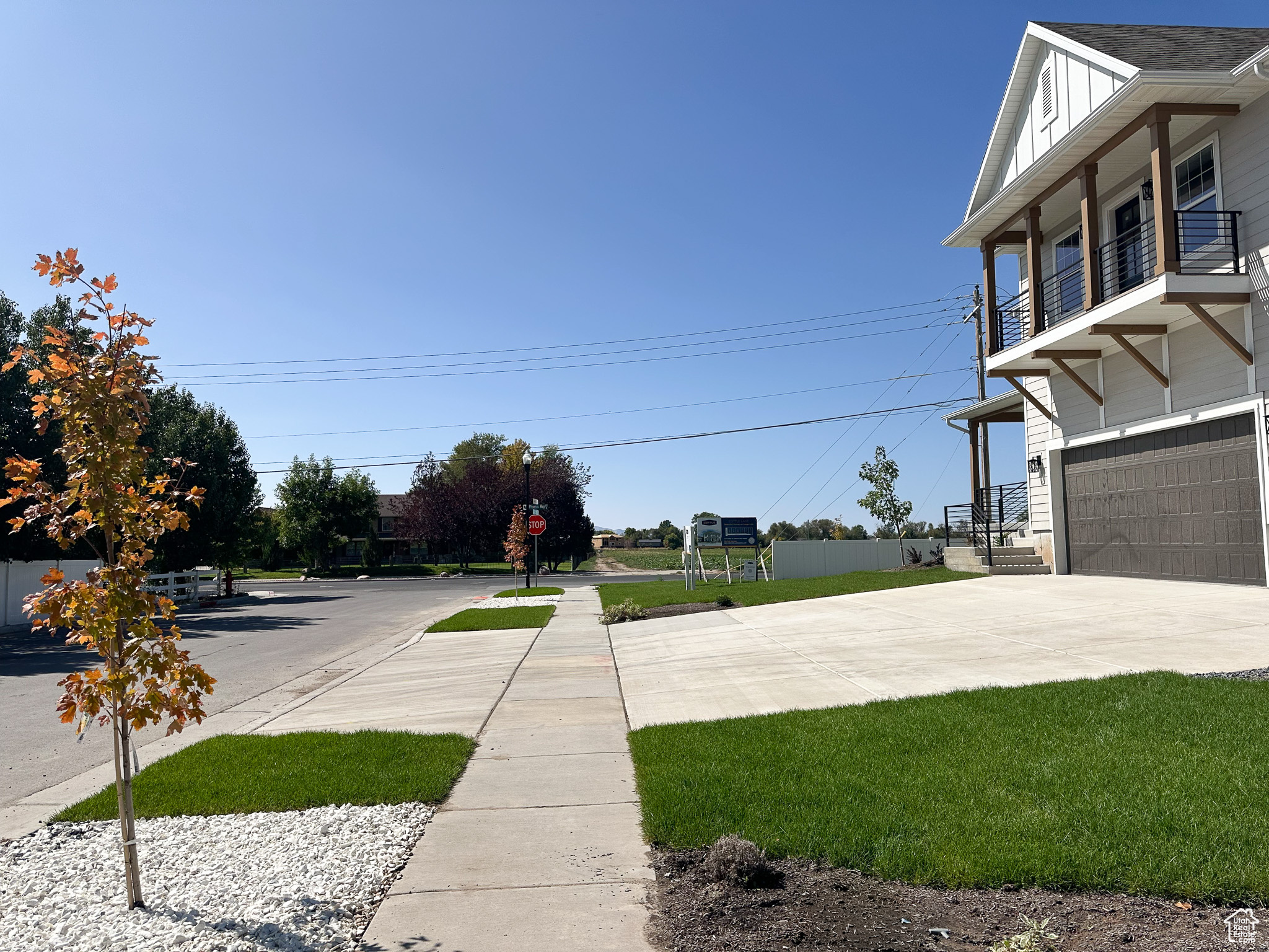 main property photo 13