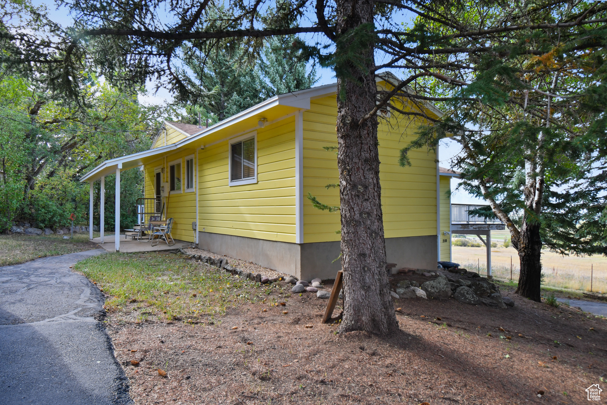 main property photo 12