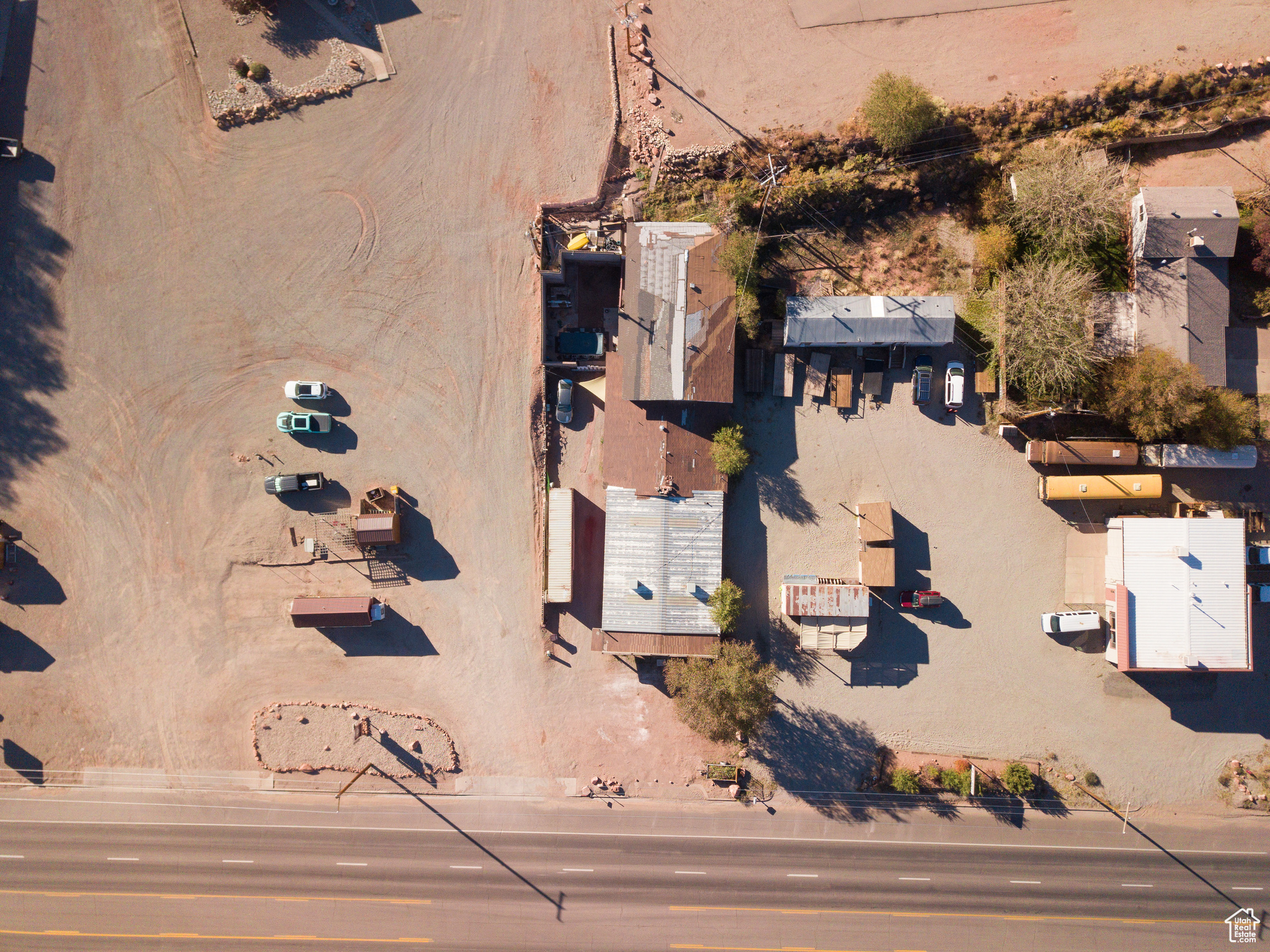 main property photo 9