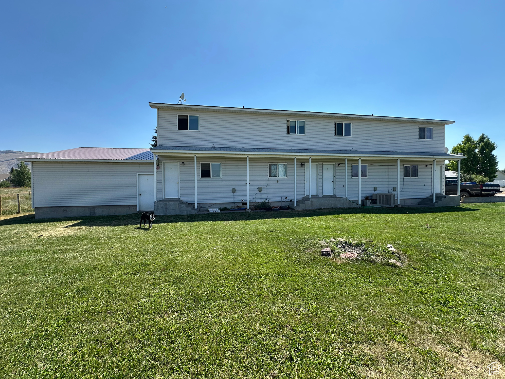 main property photo 5