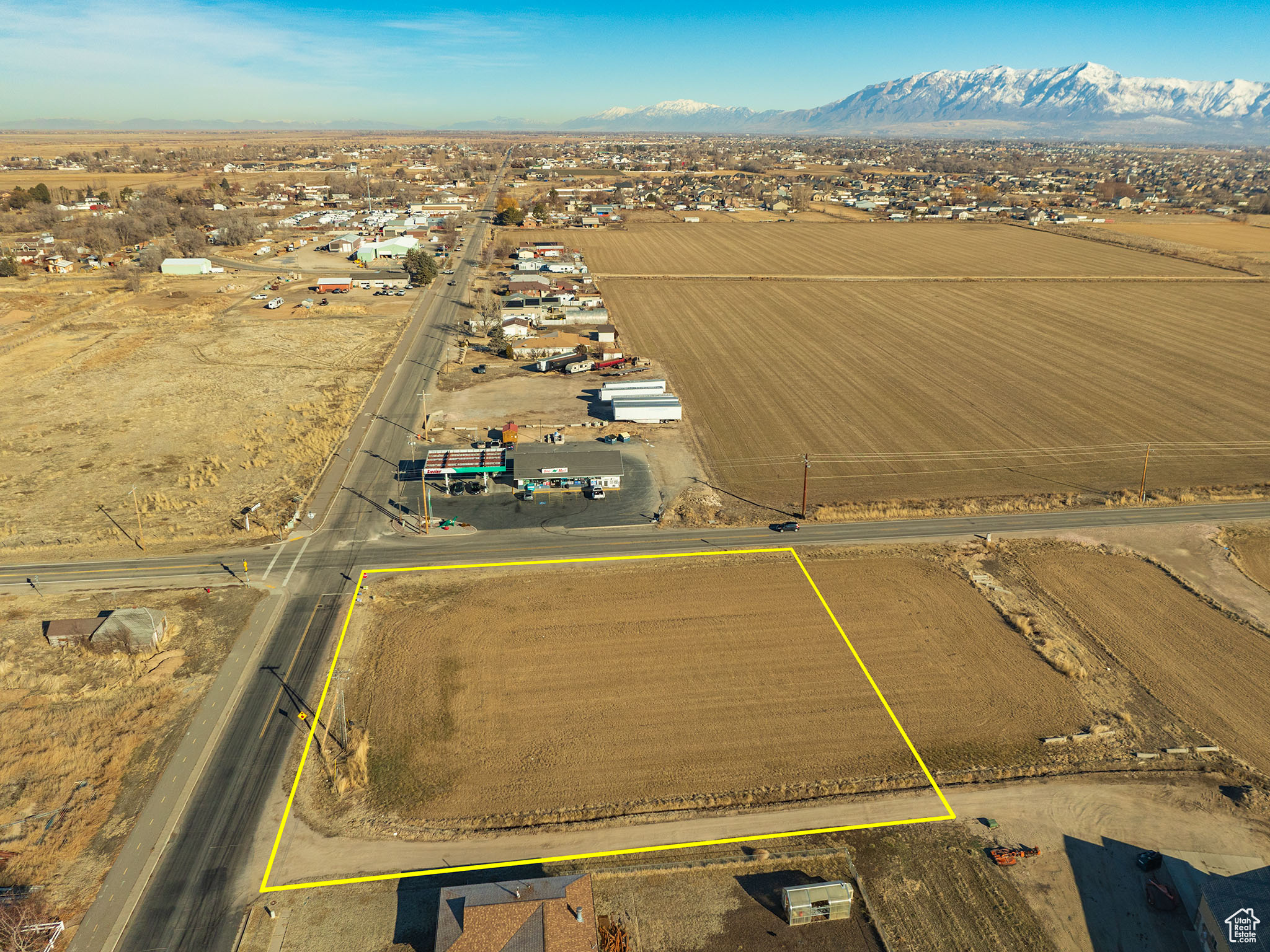 main property photo 8